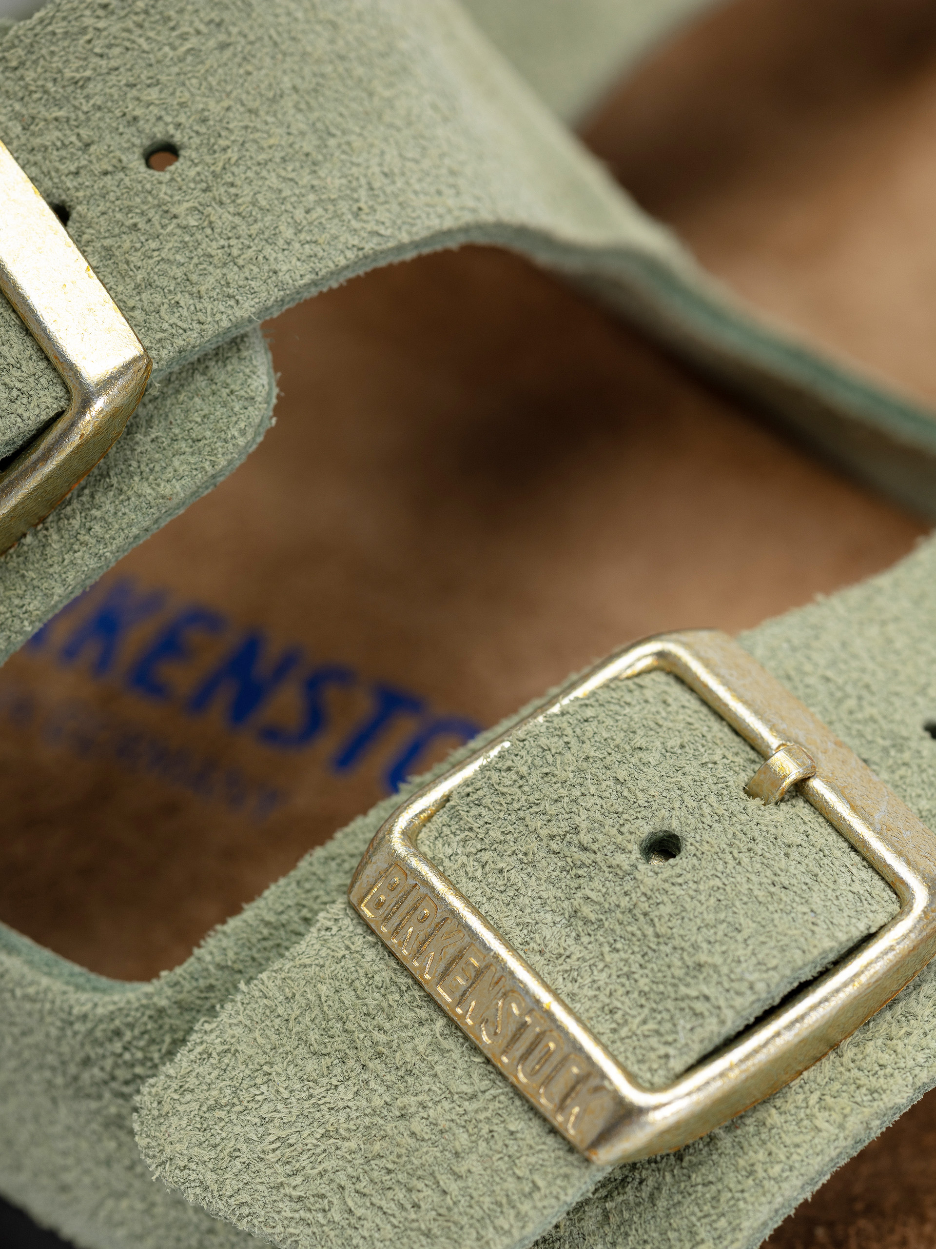 Birkenstock Arizona Soft Footbed Suede Leather Narrow Wmn Flip-flops (green tea)