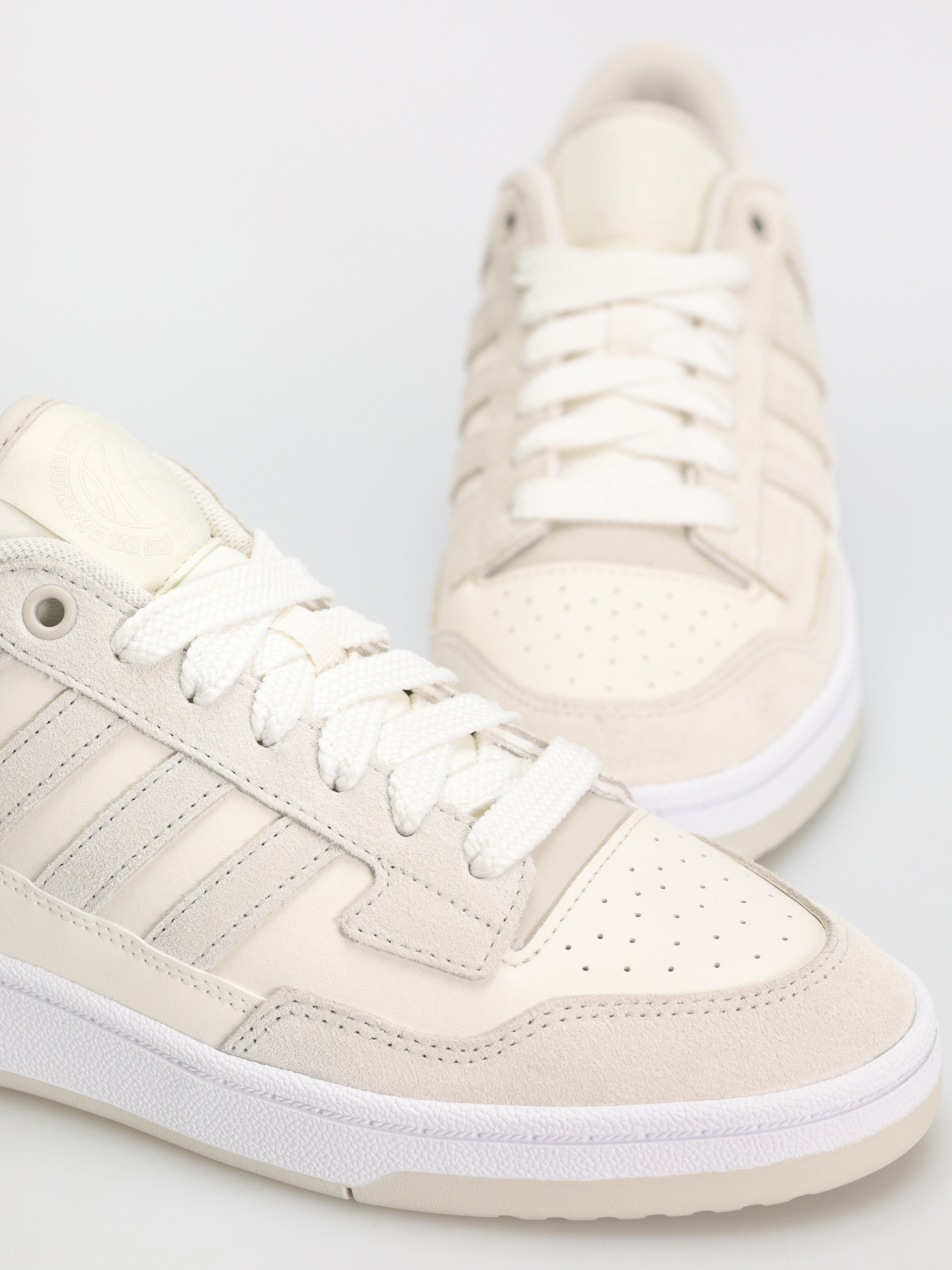 adidas Rapid Court Low Shoes (orbgry/clowhi/ftwwht)