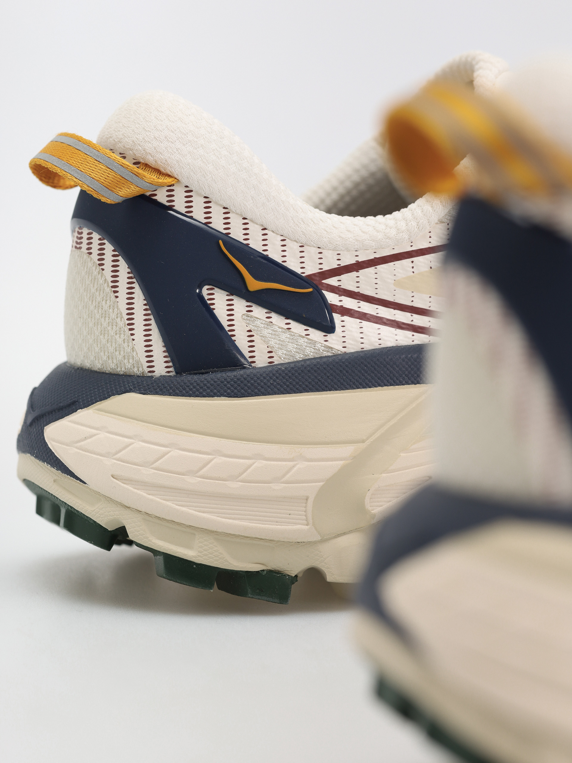 Hoka Mafate Speed 2 Schuhe (alabaster/oat milk)