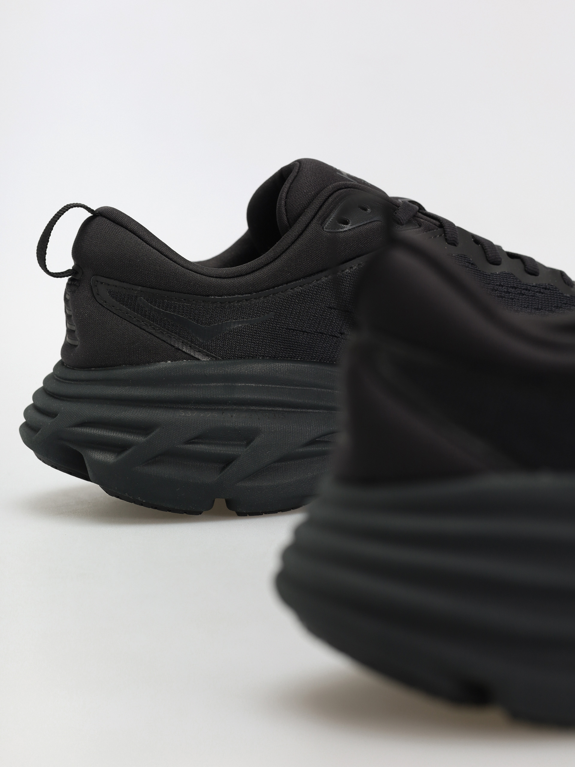 Hoka Bondi 8 Shoes (black/black)