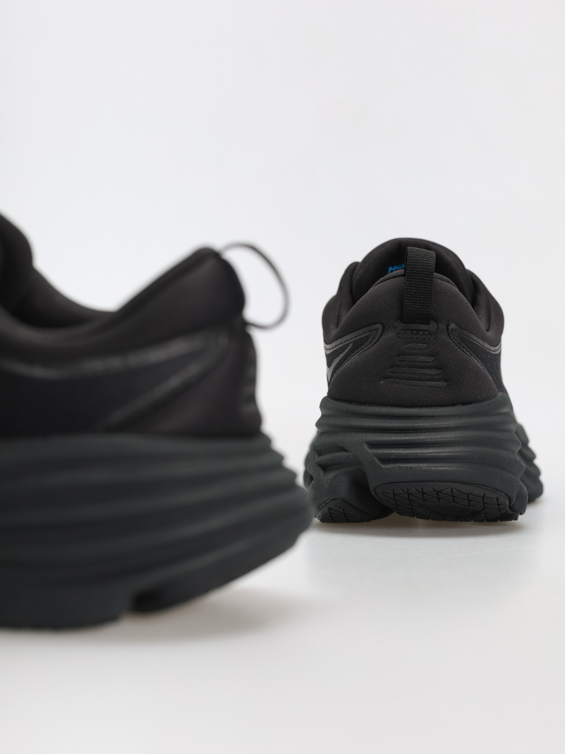 Hoka Bondi 8 Shoes (black/black)