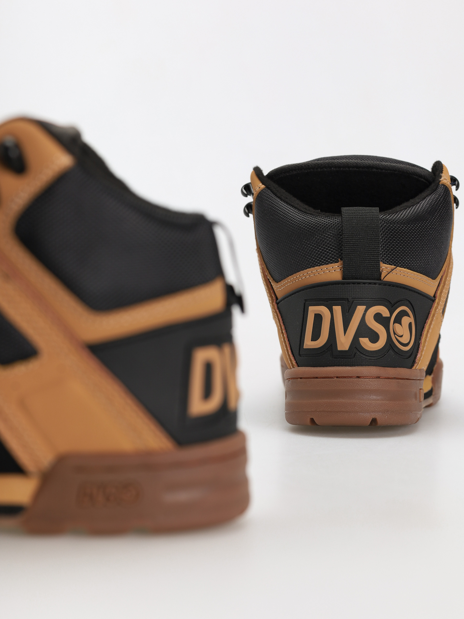 DVS Comanche Boot Shoes (chamois/black/gum)