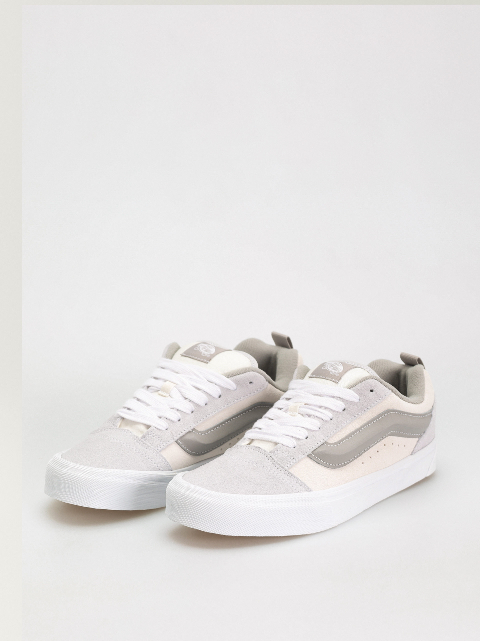 Vans Knu Skool Shoes (tri-tone block light gray)
