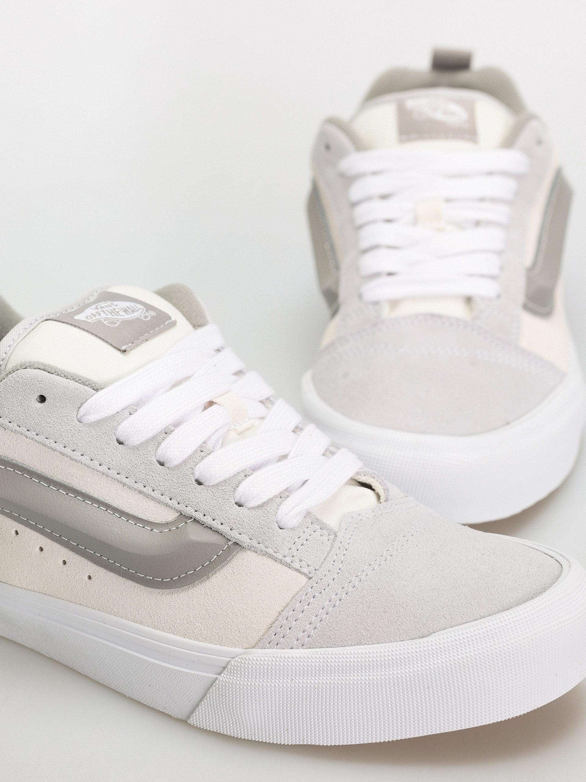 Vans Knu Skool Schuhe (tri-tone block light gray)