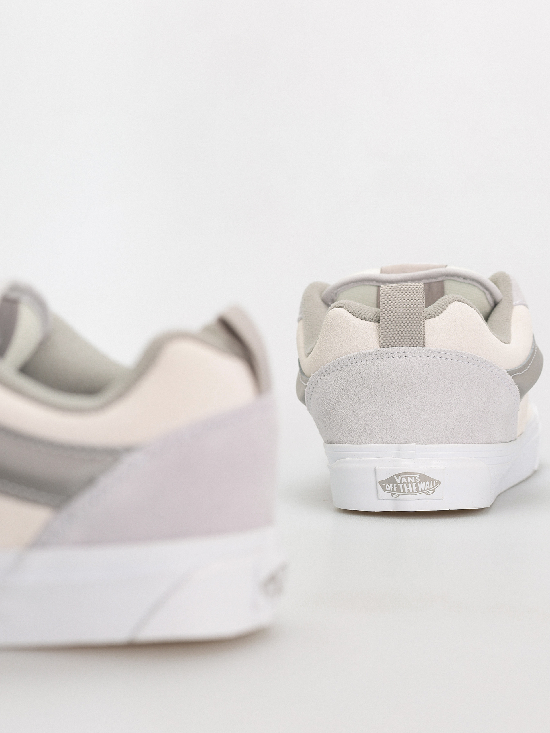 Vans Knu Skool Schuhe (tri-tone block light gray)