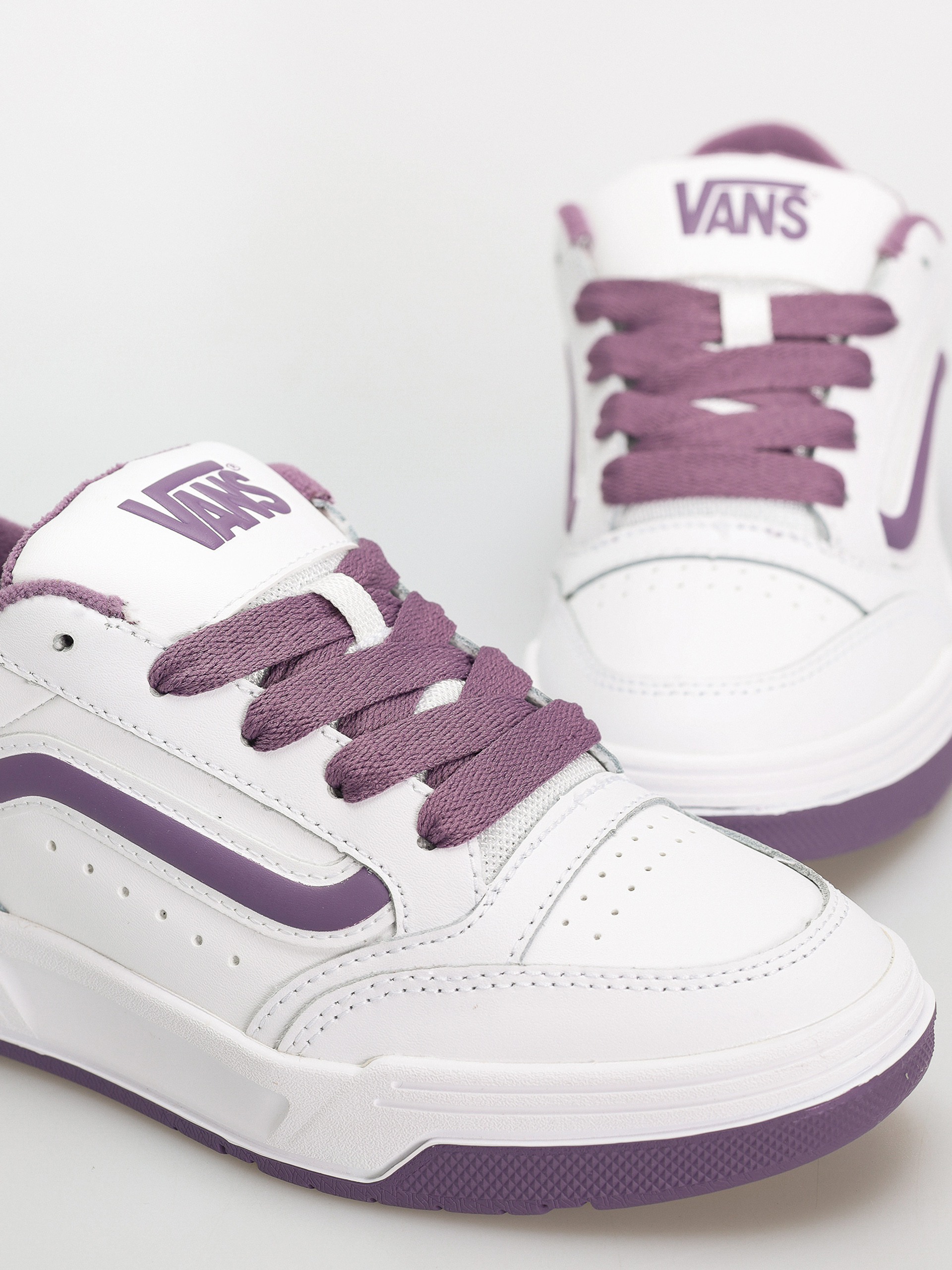 Vans Hylane Shoes - white (pop purple)