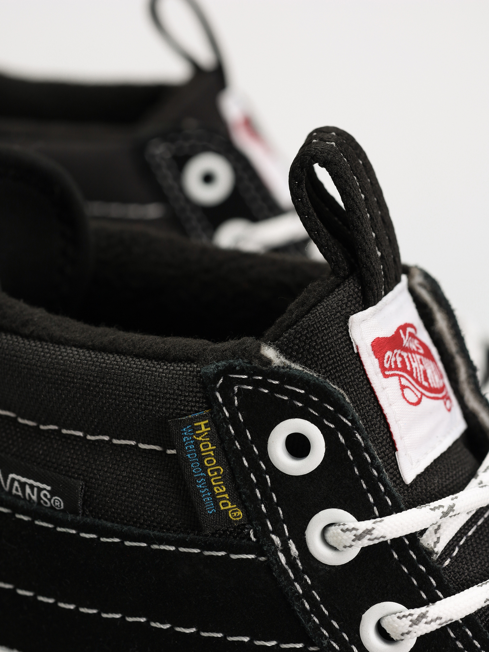 Vans Sk8 Hi Waterproof MTE Shoes (black/true white)