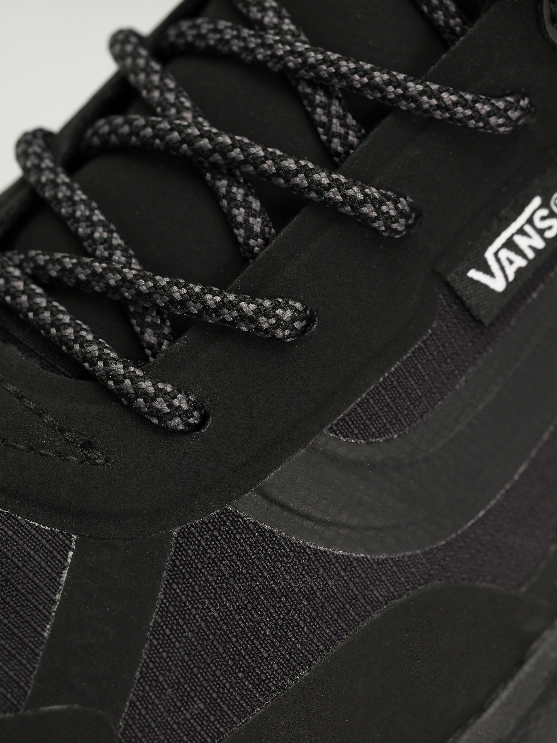 Vans Crosspath Mid MTE Shoes (black/black)