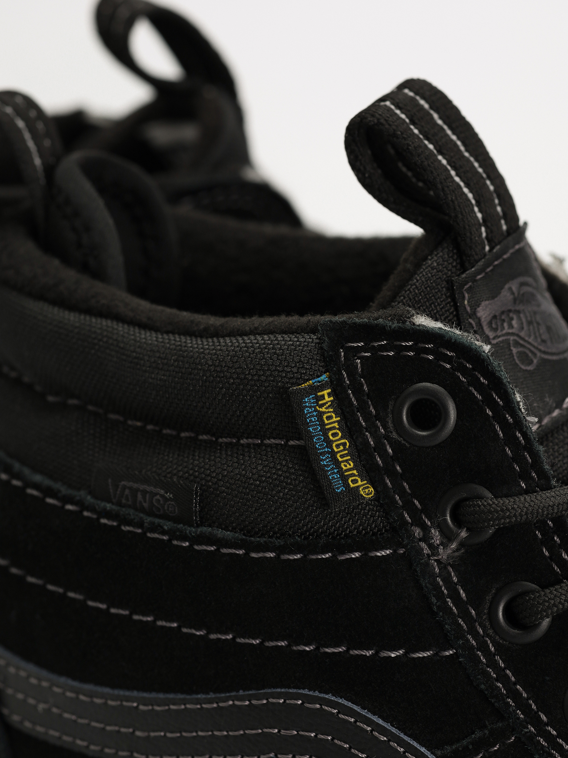 Vans Sk8 Hi Waterproof MTE Shoes (black/black)