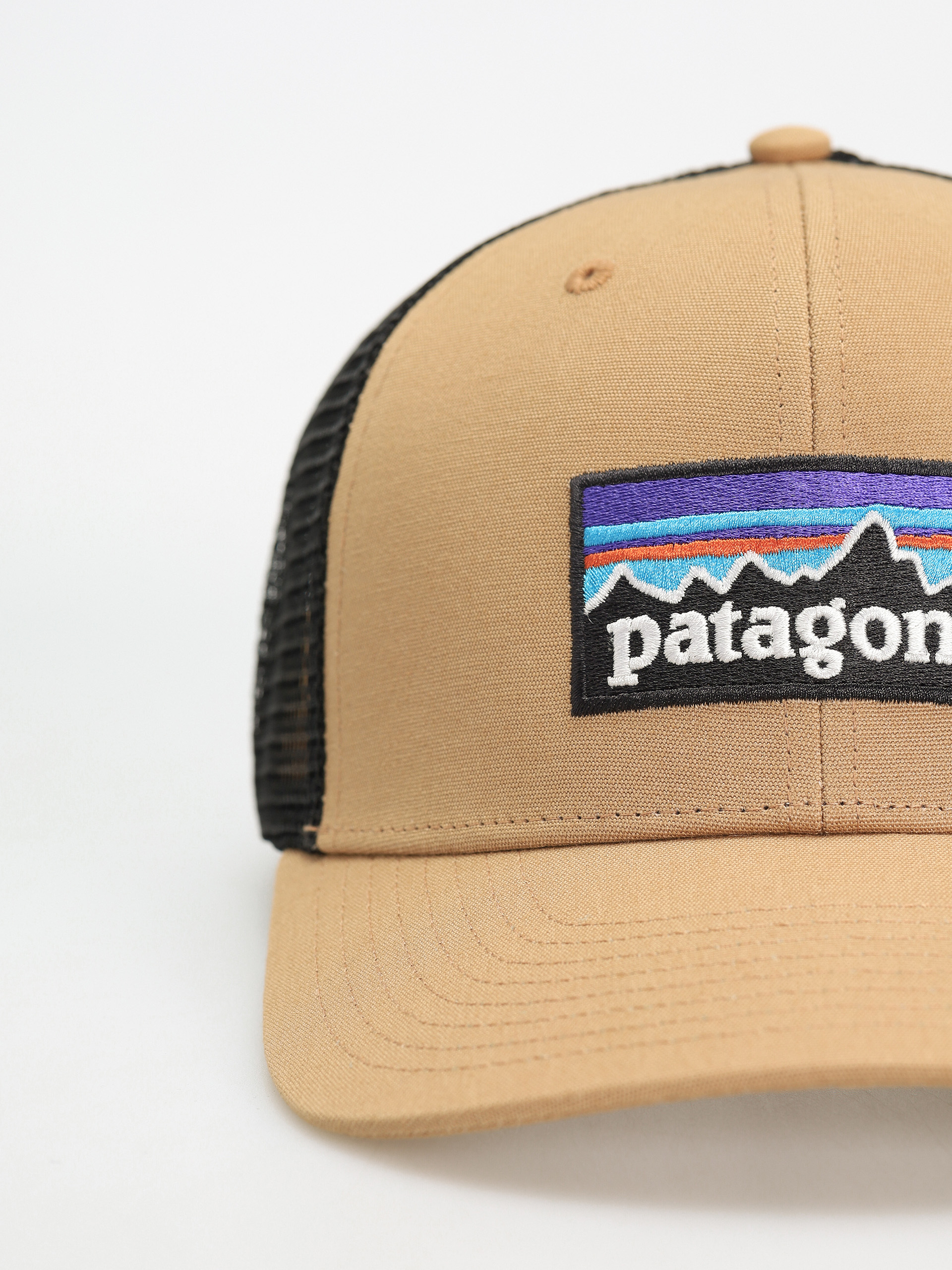 Patagonia P 6 Logo Trucker Cap (grayling brown)