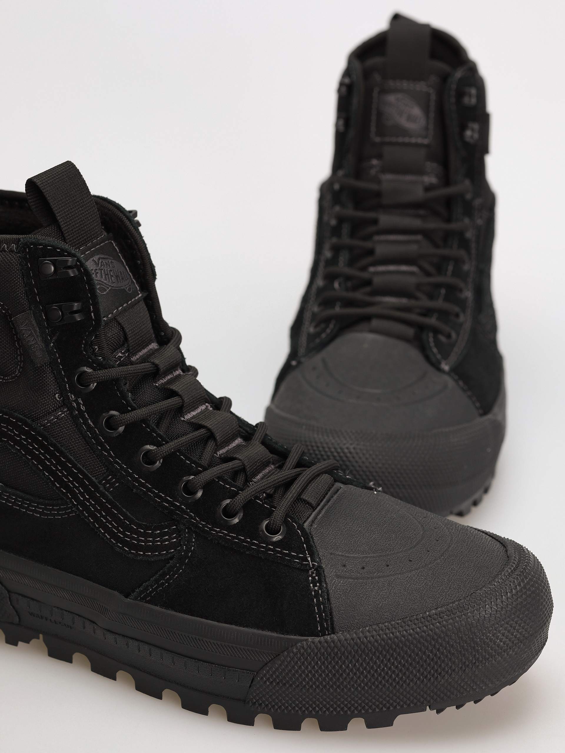 Vans Sk8 Hi Gore Tex MTE Schuhe (blackout)