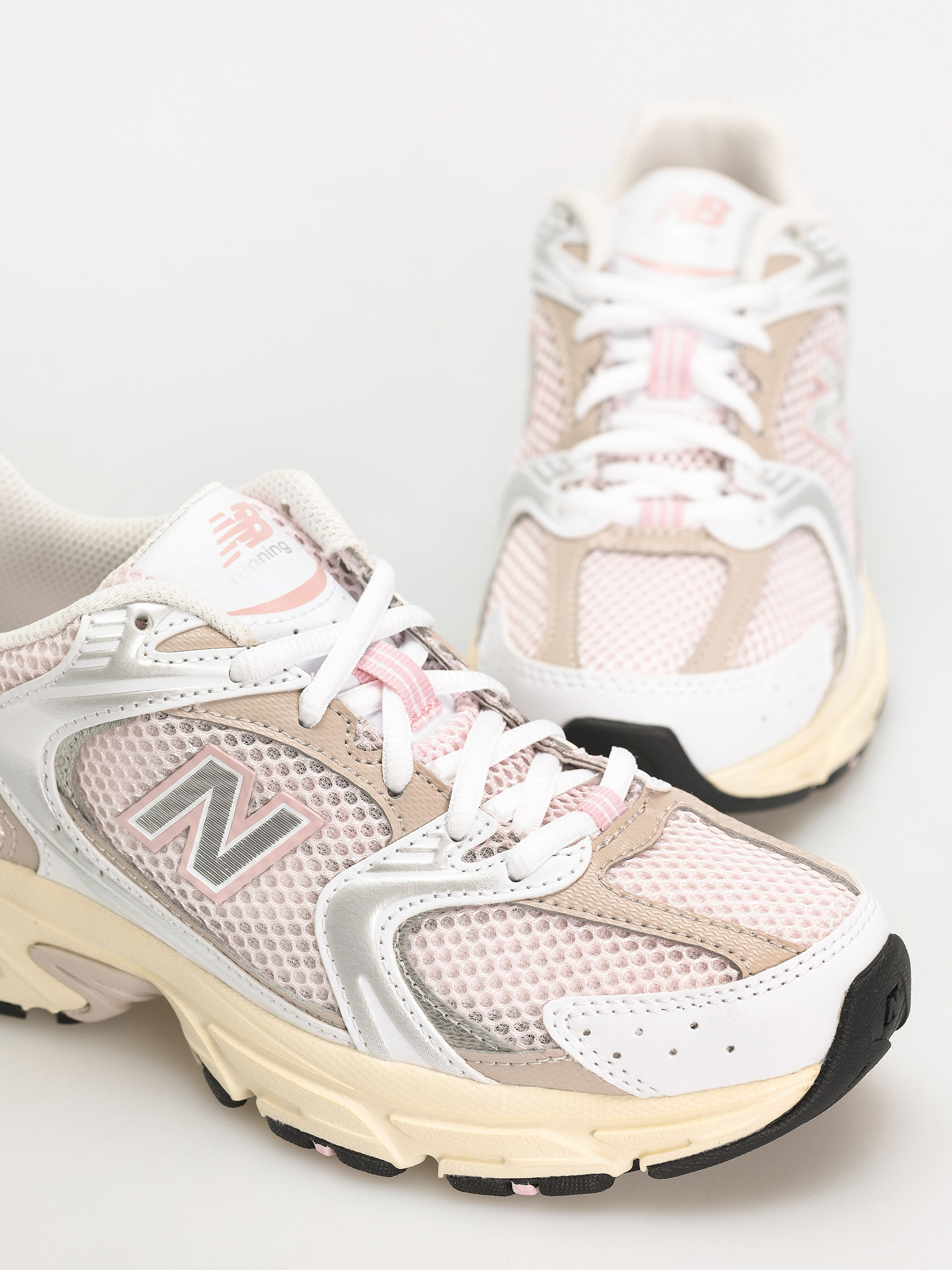 New Balance 530 Shoes (pink granite)