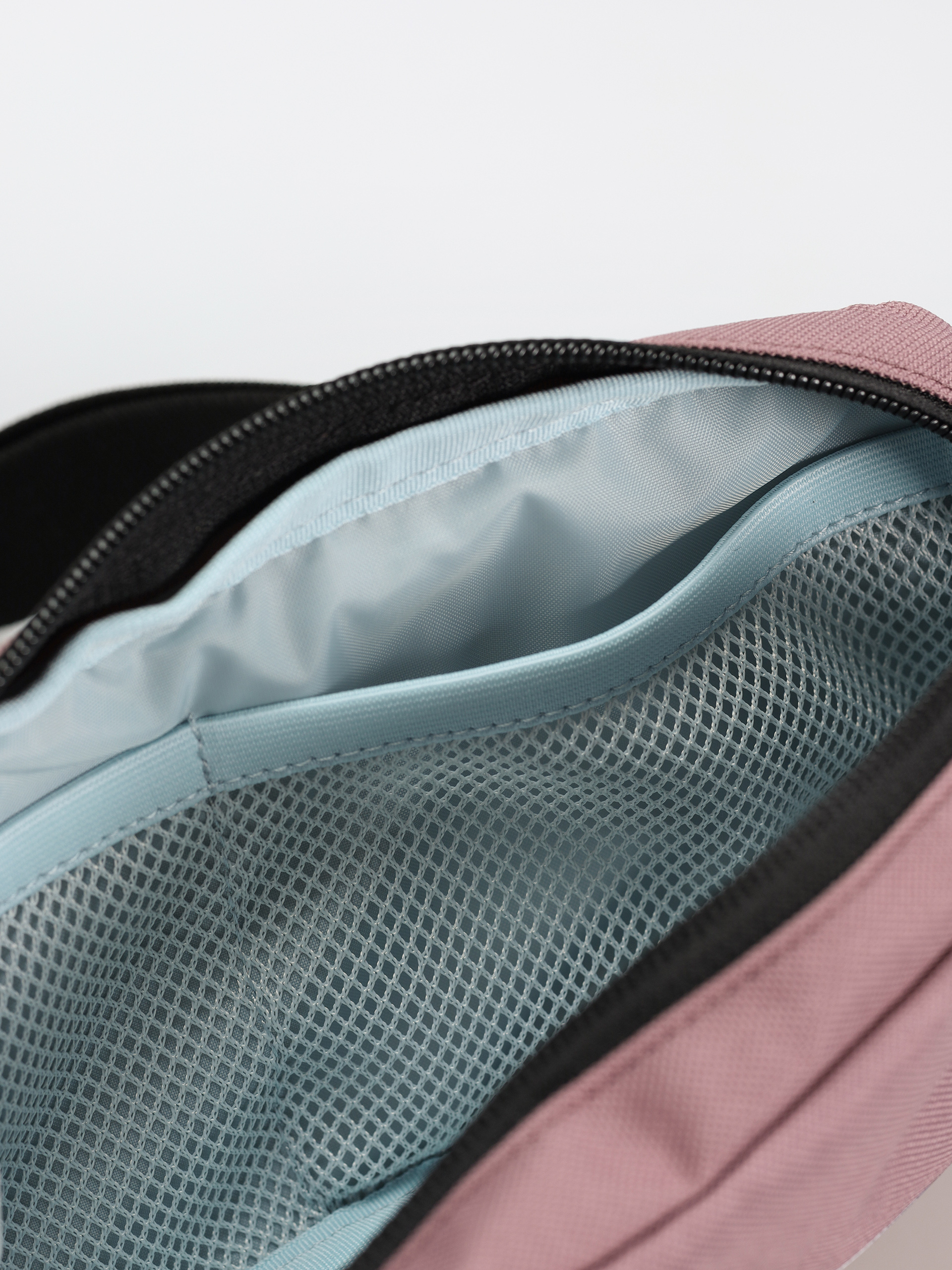 Quiksilver Gürteltasche Pubjug 2.0 (grape shake)