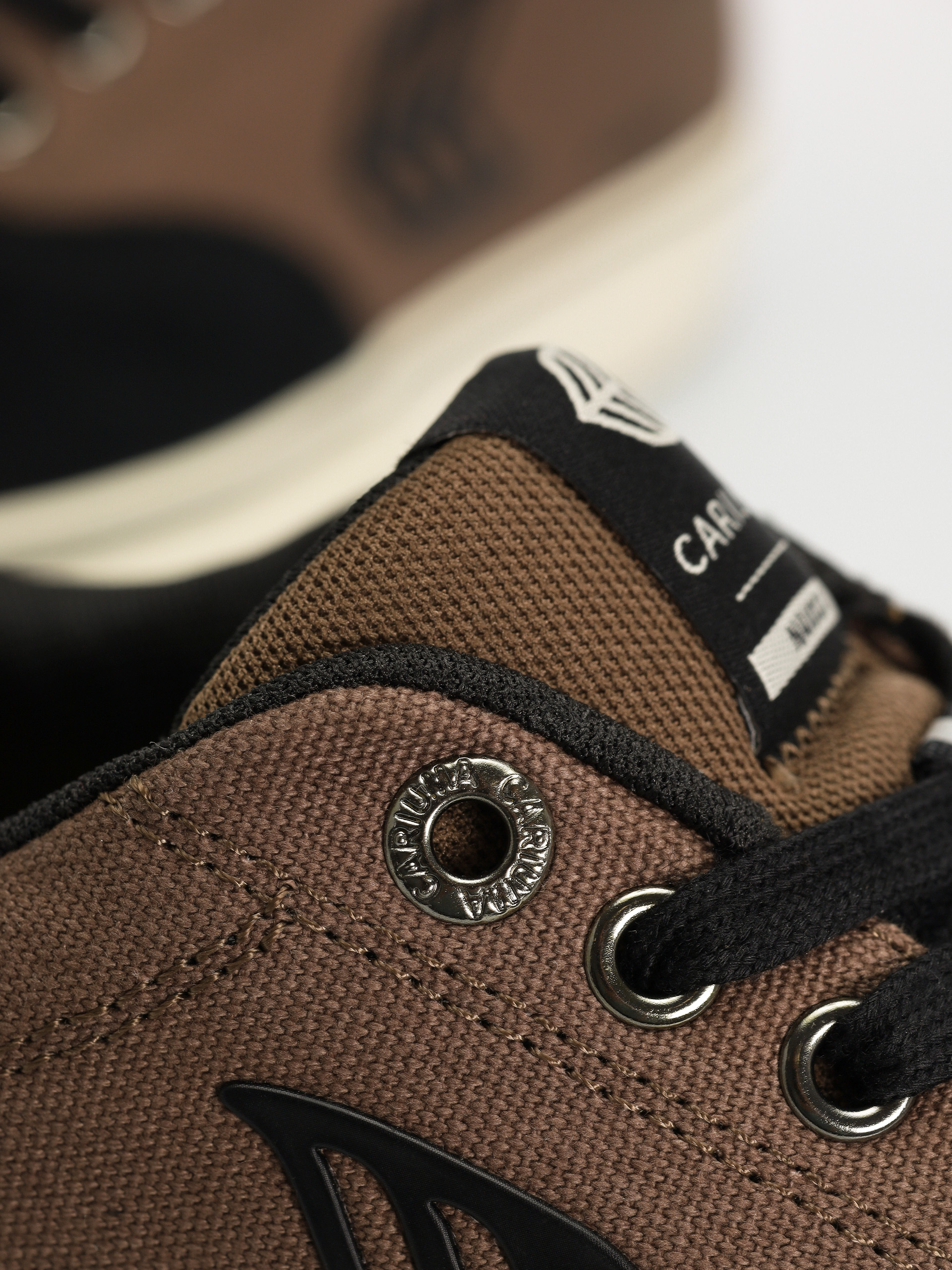 Cariuma Naioca Pro Shoes (black/dark khaki)