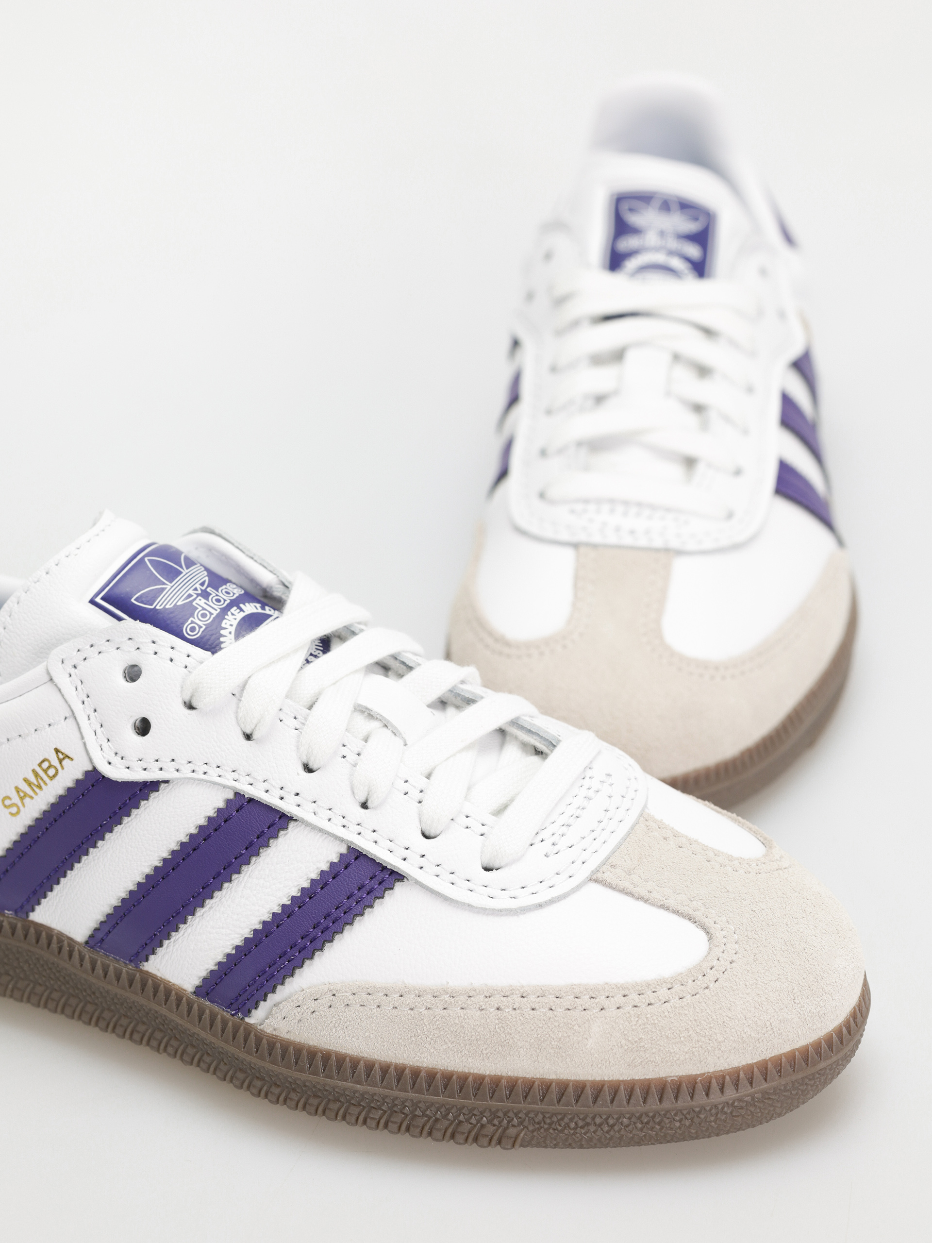 adidas Schuhe Samba ADV (ftwwht/cpurpl/goldmt)