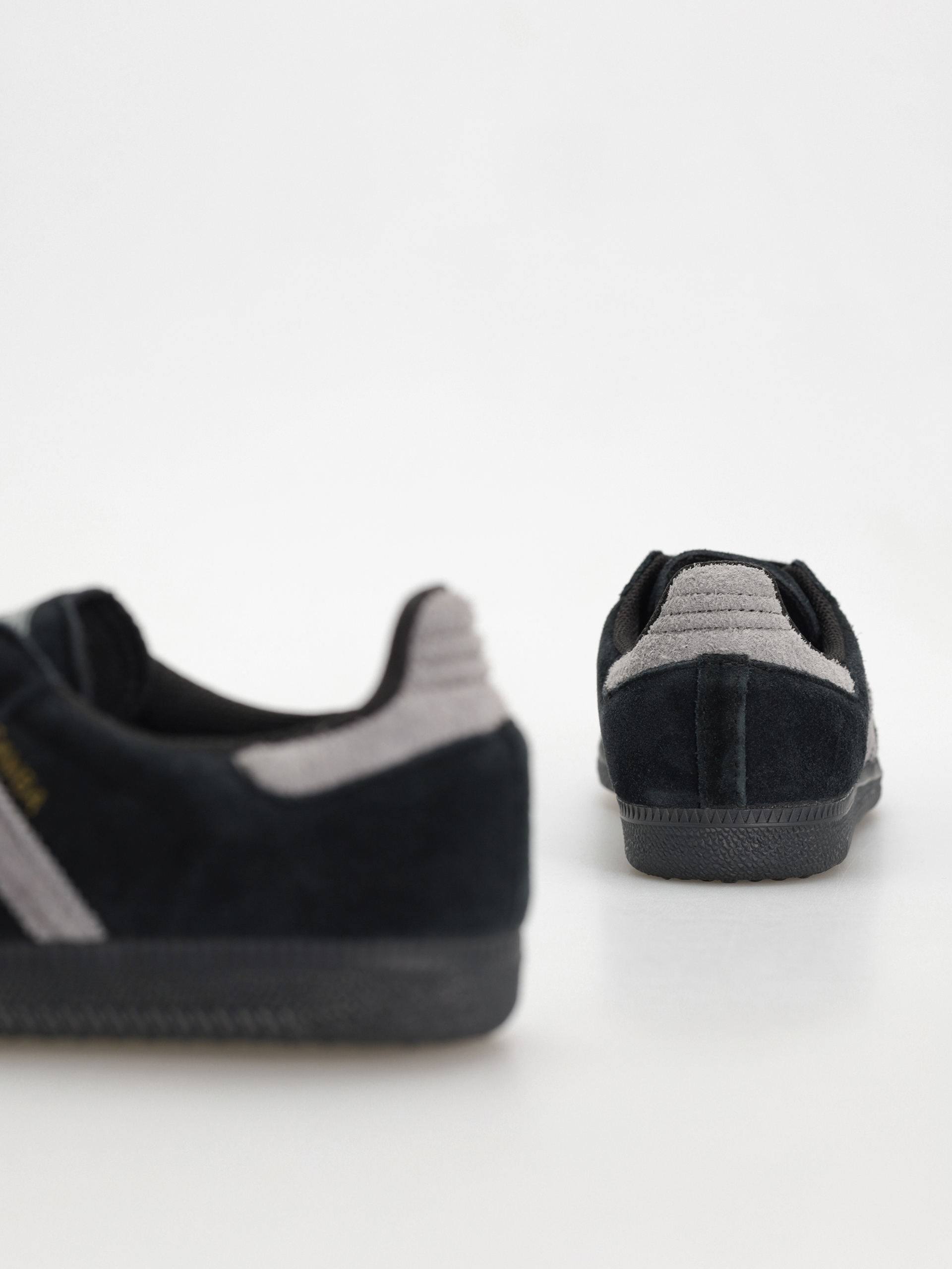 adidas Schuhe Samba ADV (cblack/grefou/goldmt)