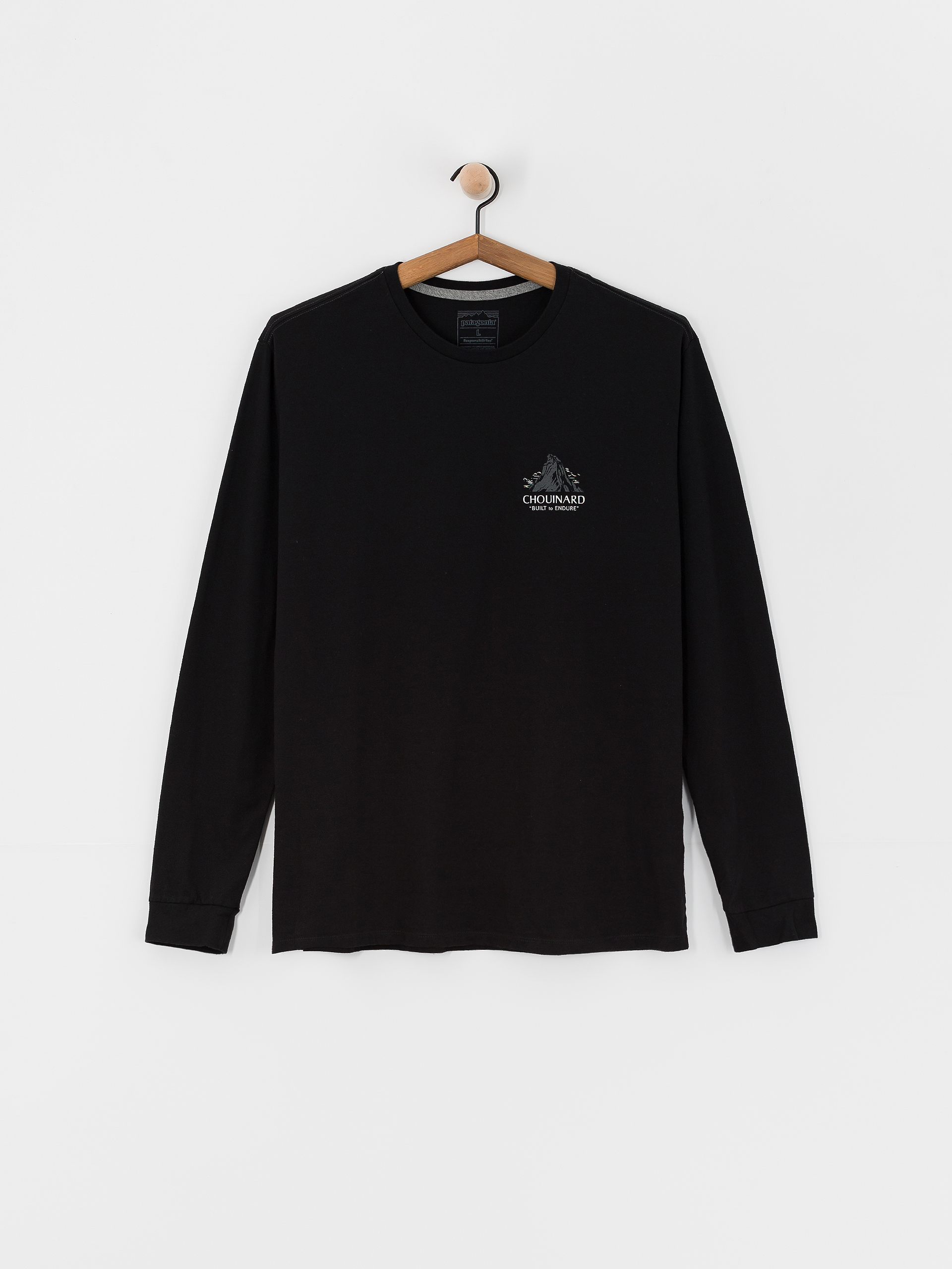 Black long fashion sleeve patagonia shirt