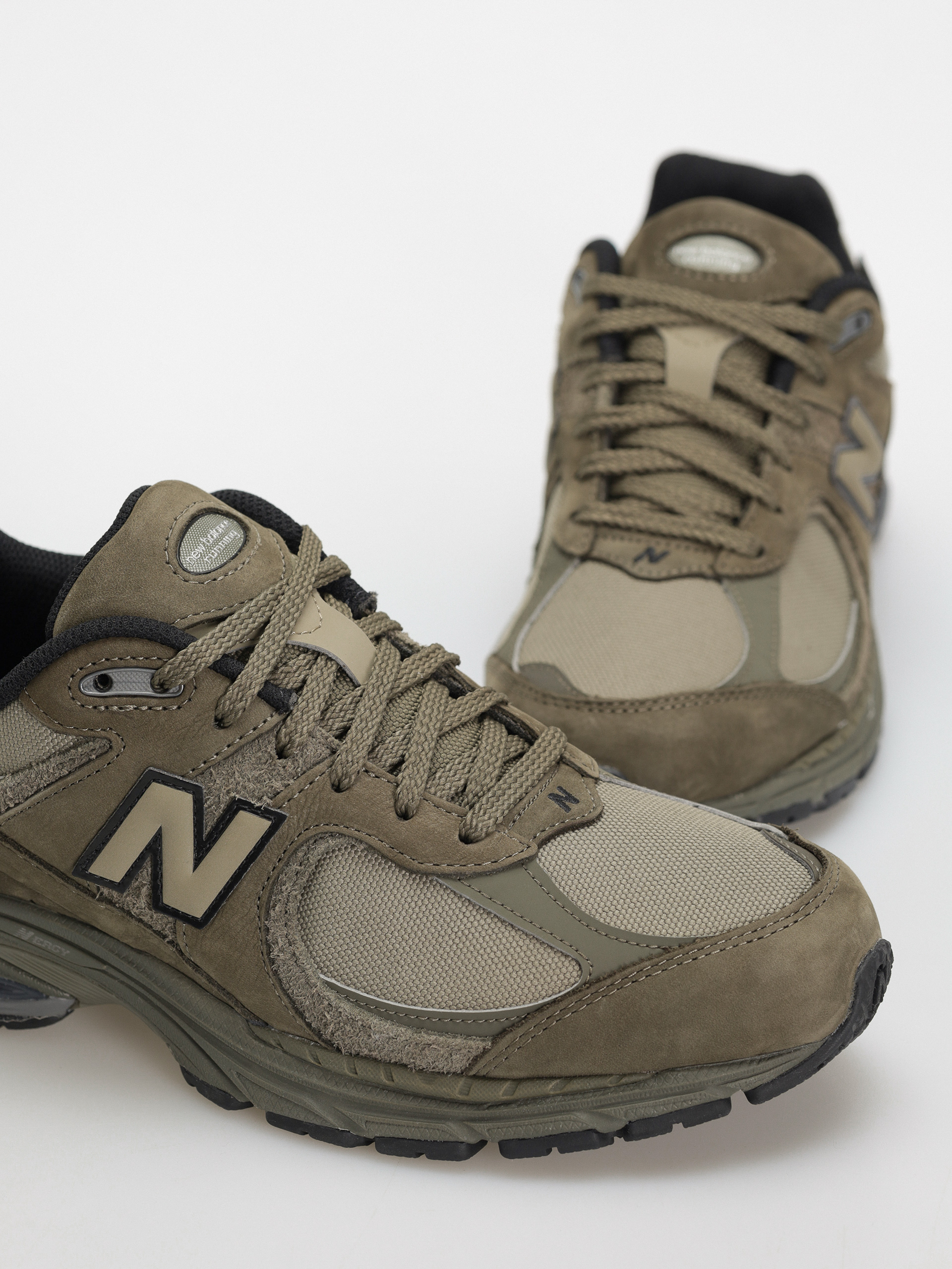 New Balance 2002 Shoes (green)