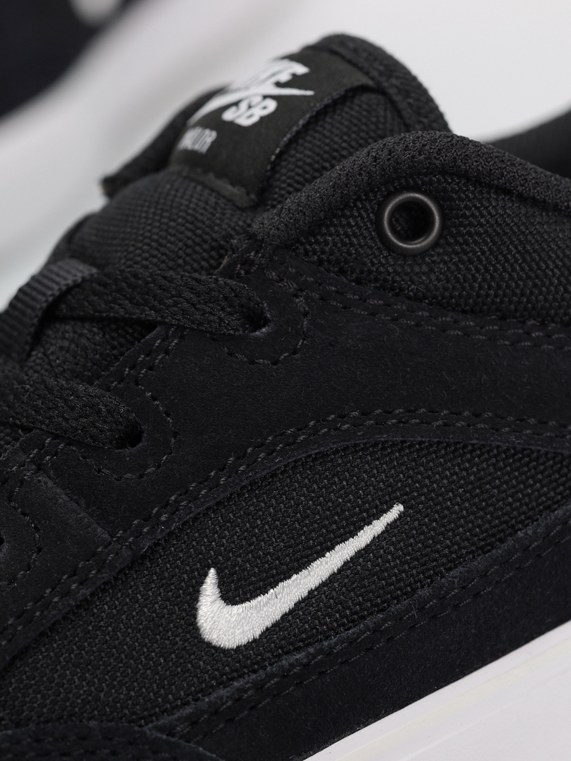 Nike SB Malor Shoes (black/white black white)