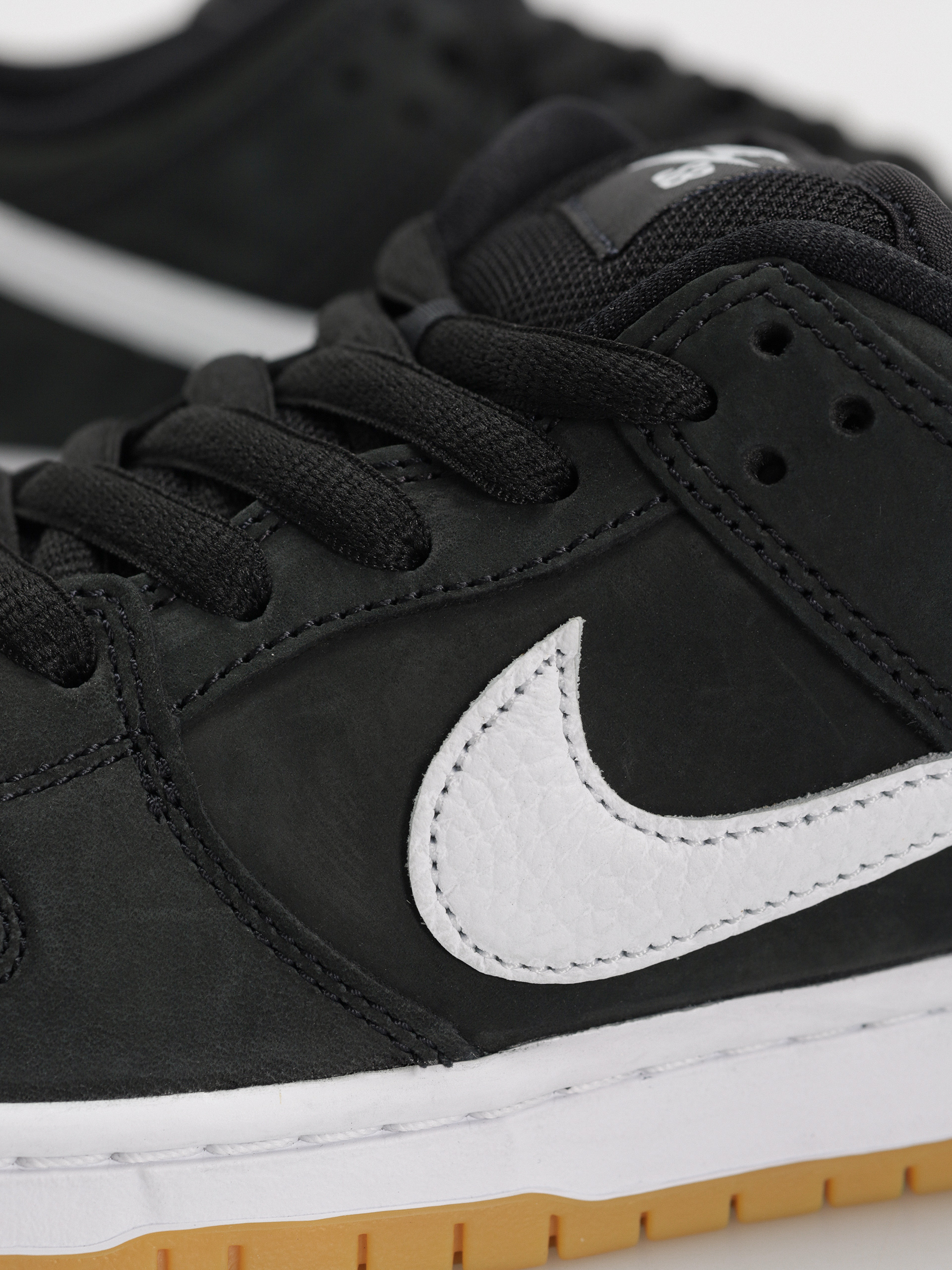 Nike SB Shoes Dunk Low Pro Aa (black/white black gum light brown)
