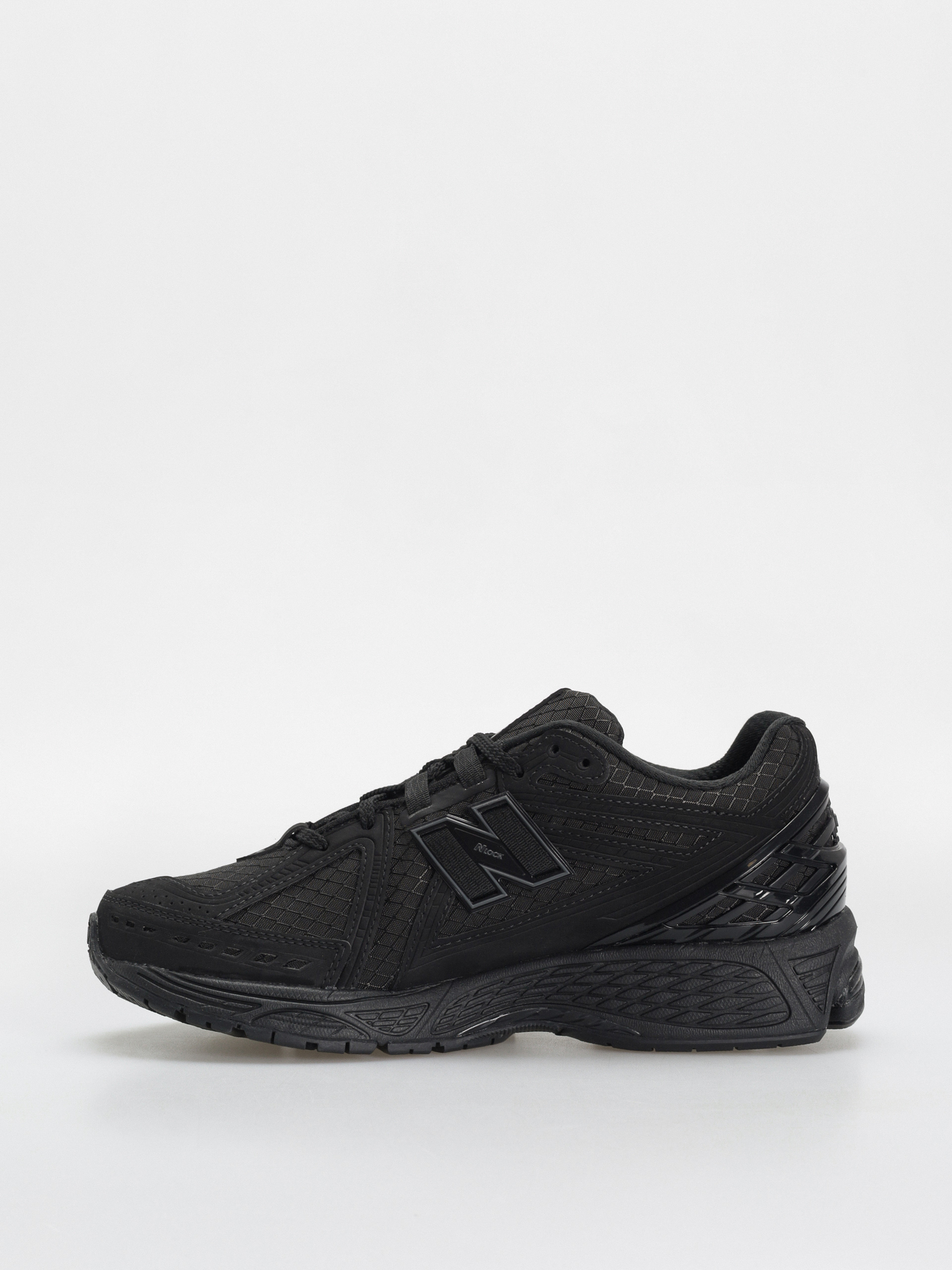 New Balance 1906 Shoes (black)