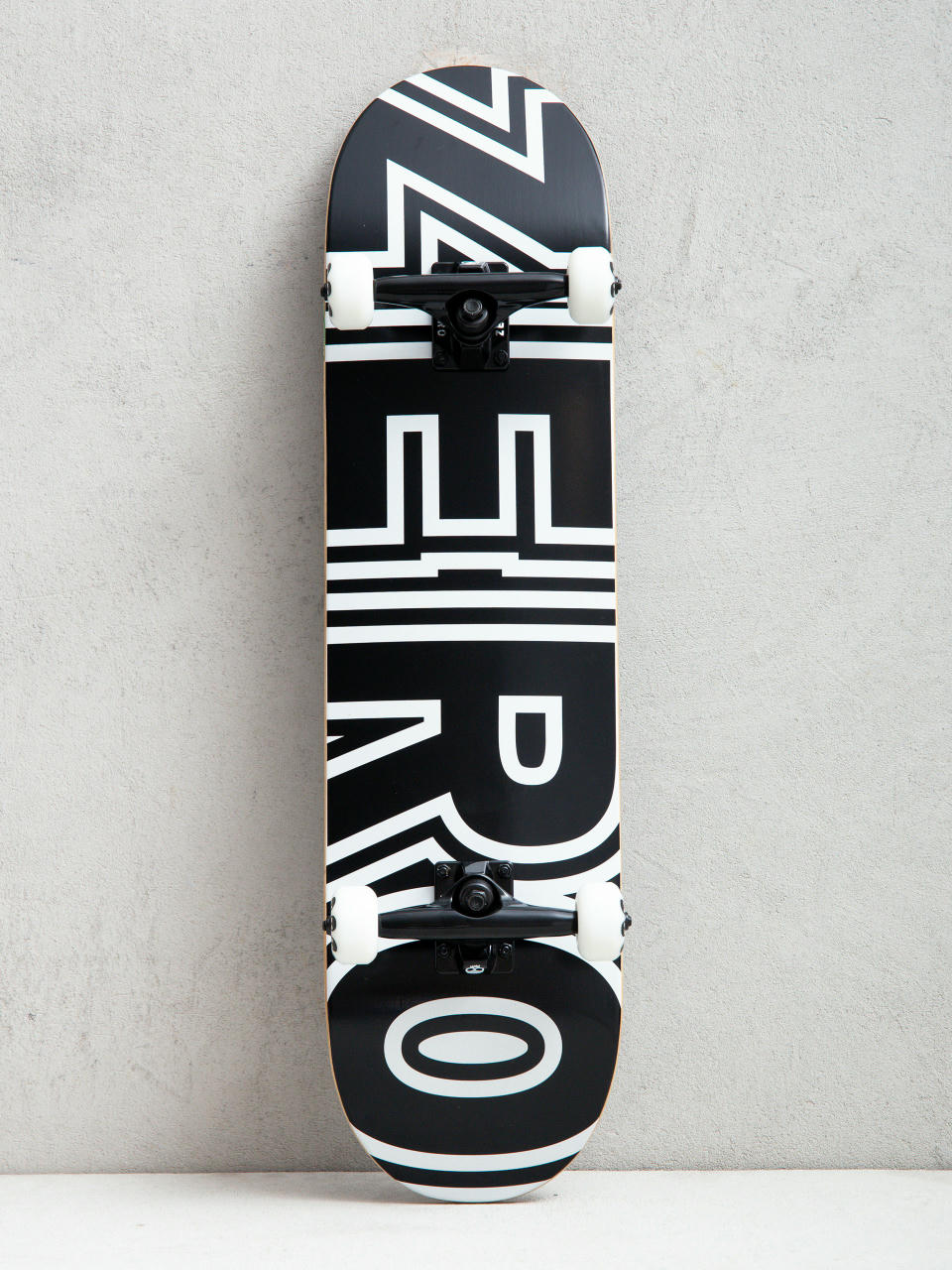 Zero Skateboard Bold (black)