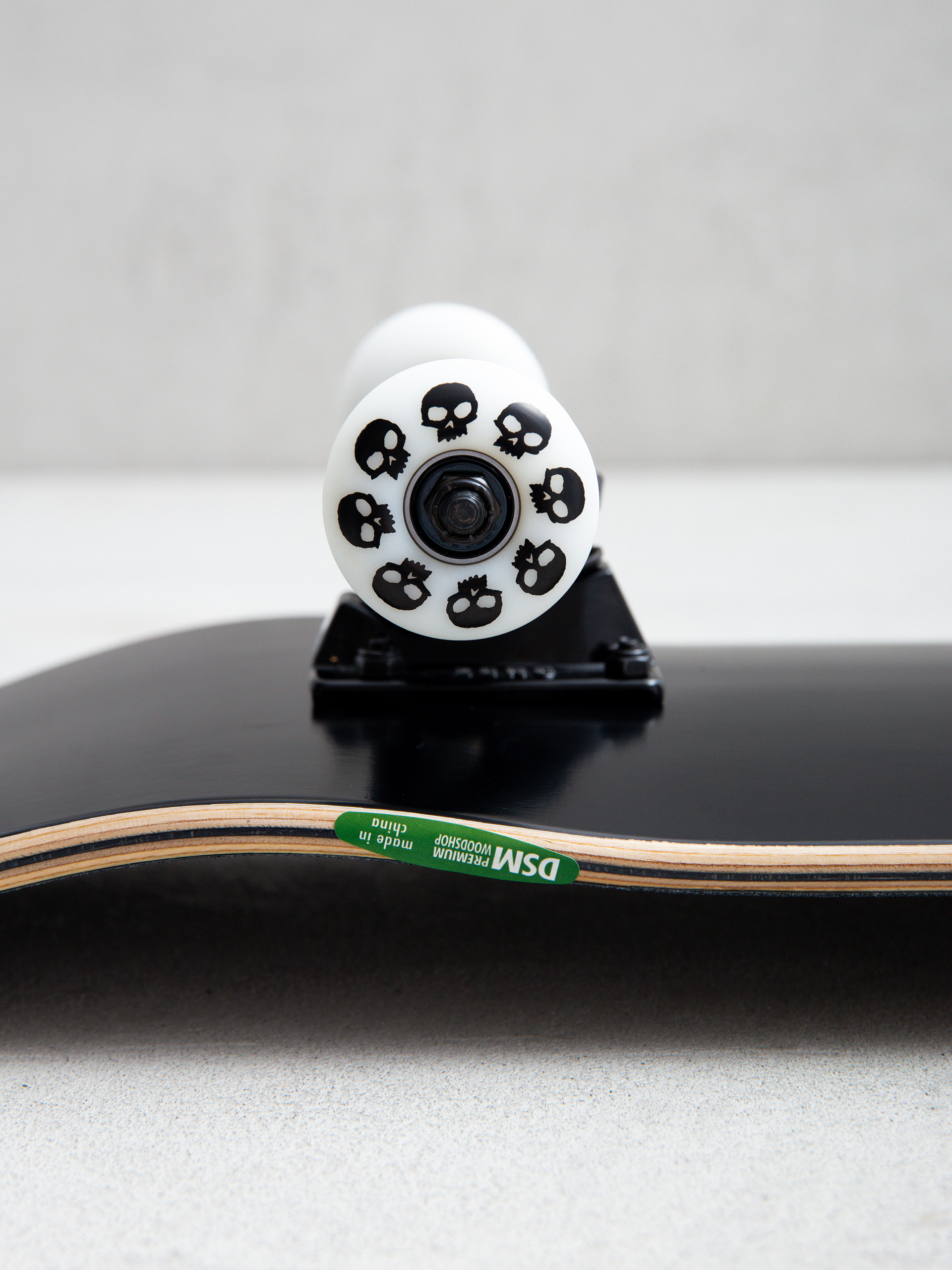 Zero Skateboard Single Skull (black)