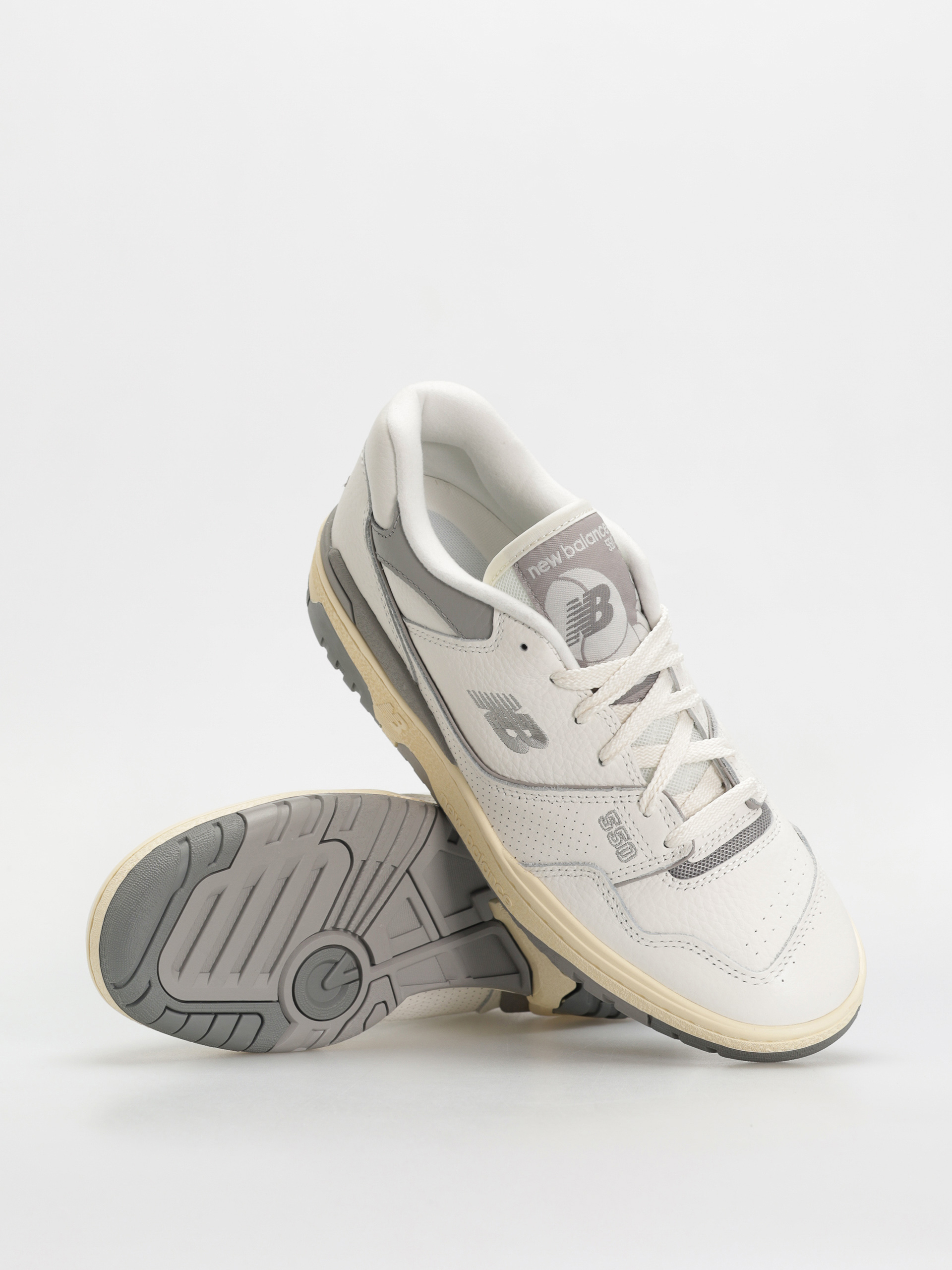 New Balance 550 Shoes (white)