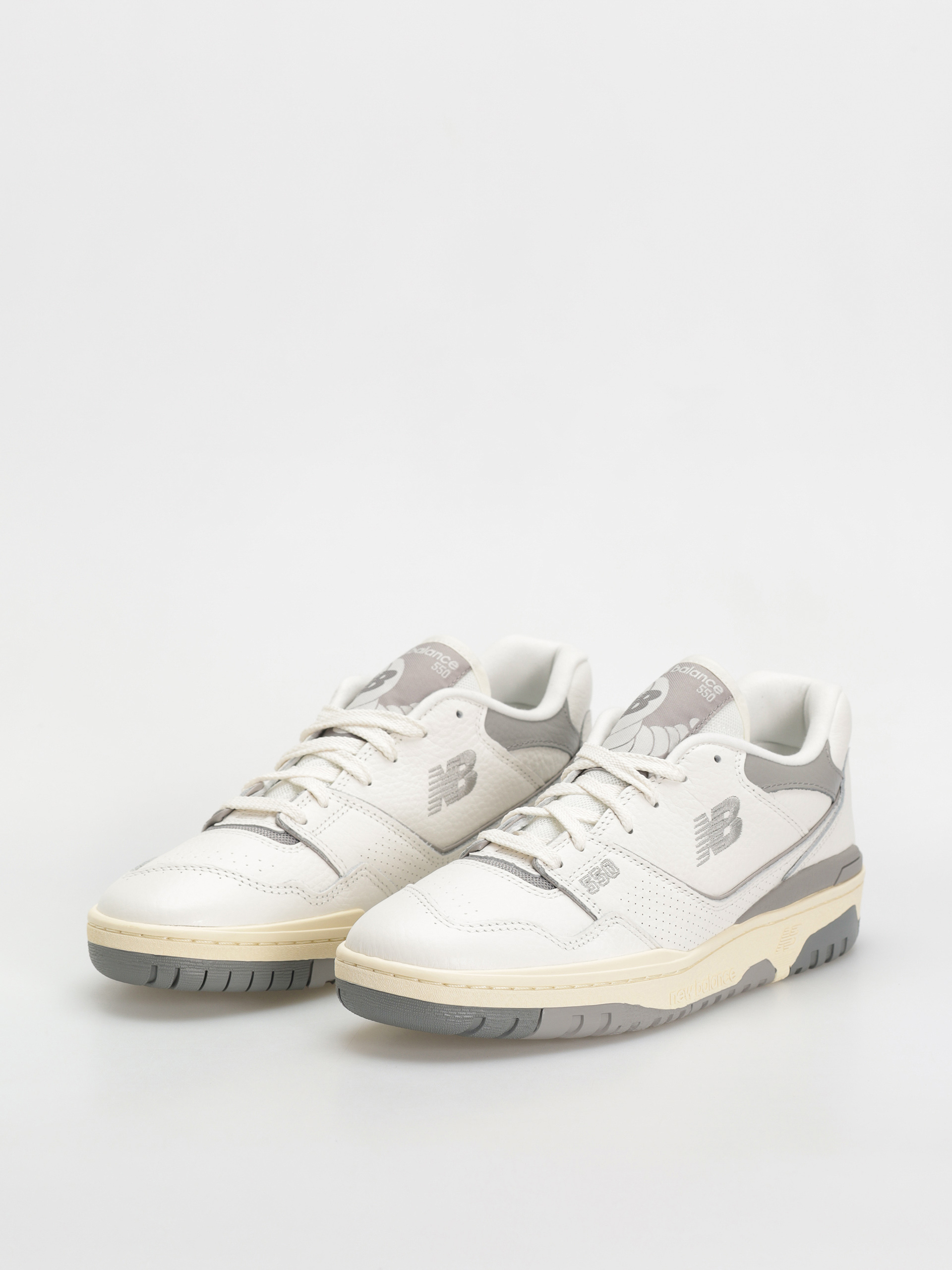 New Balance 550 Shoes (white)
