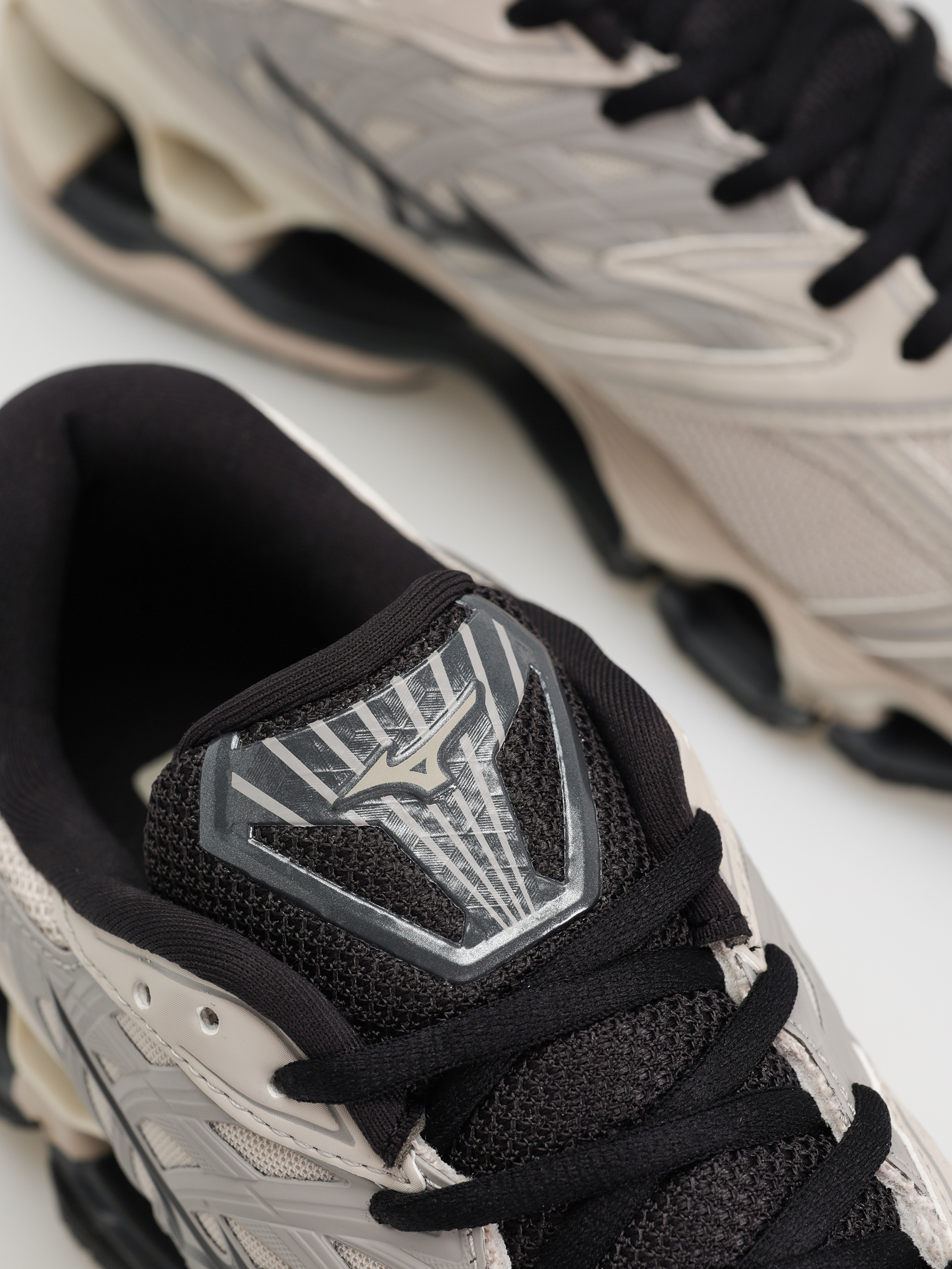 Mizuno Wave Prophecy LS Shoes (silver cloud/black/opal gray)