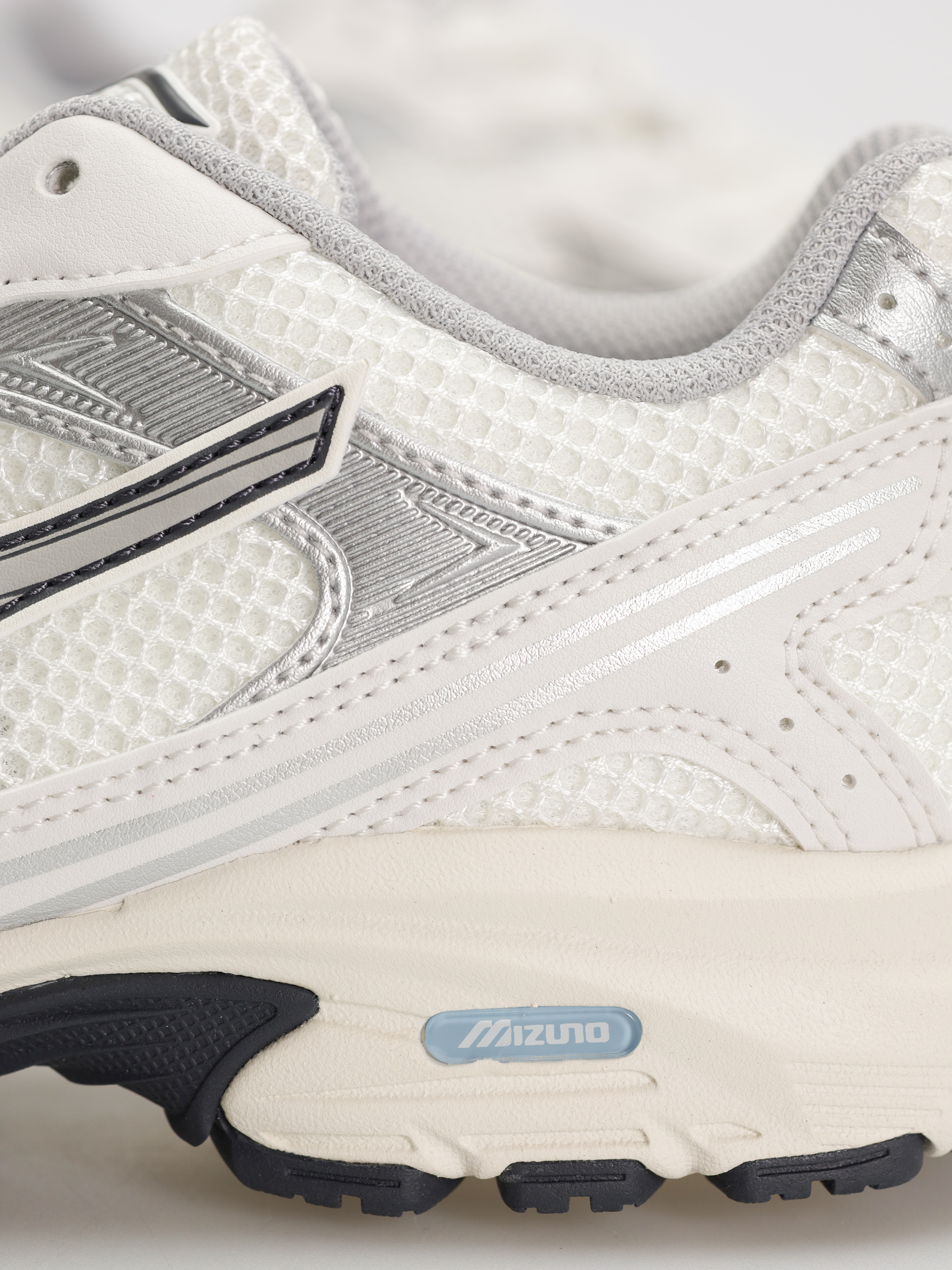 Mizuno MXR Sport Schuhe (snow white/harbor mist/silver)