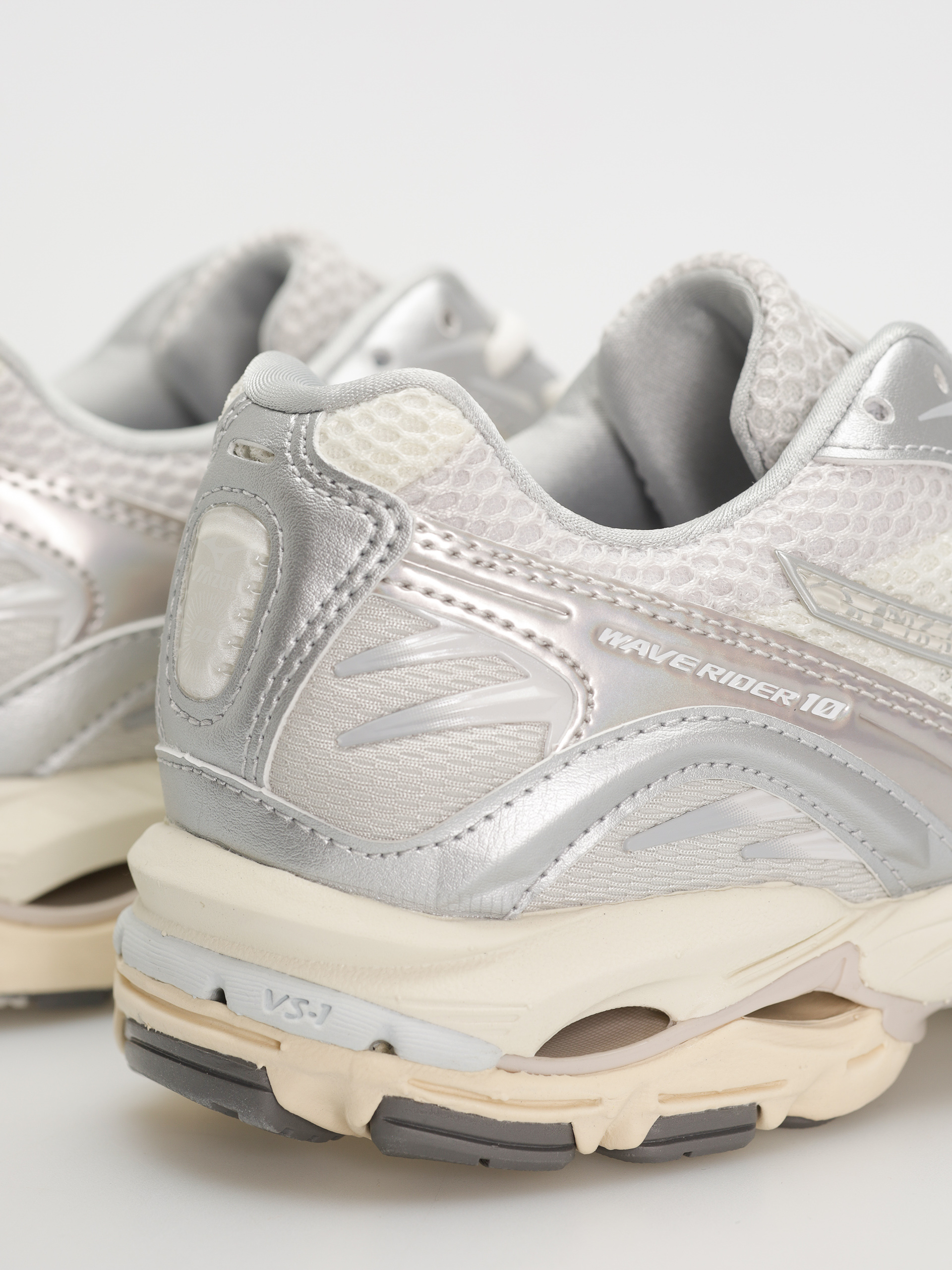 Mizuno Wave Rider 10 Schuhe (white/white sand/nimbus cloud)