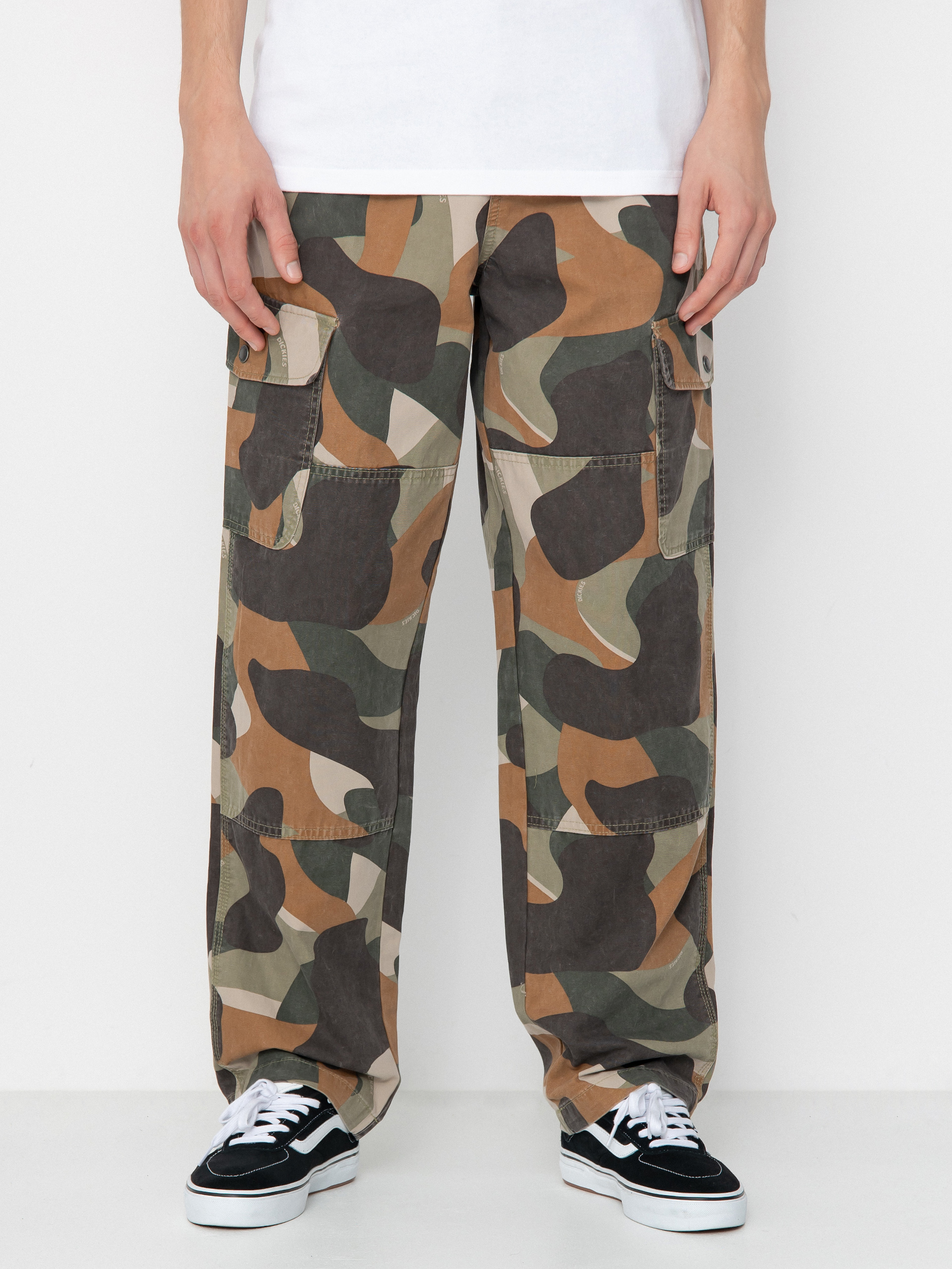 Dickies Duck Canvas Camo Cargo Pants (imperial green)