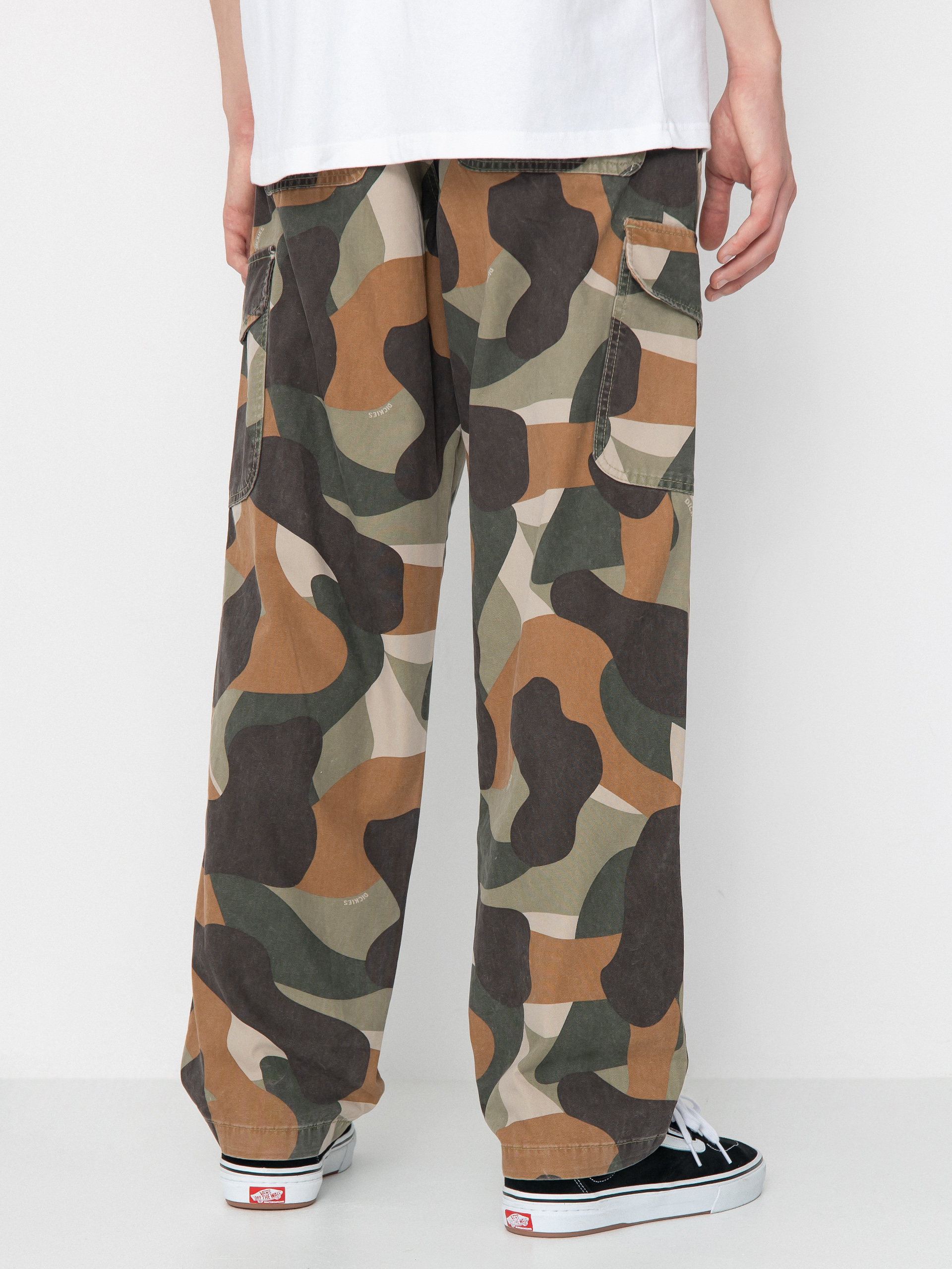 Dickies Duck Canvas Camo Cargo Pants (imperial green)