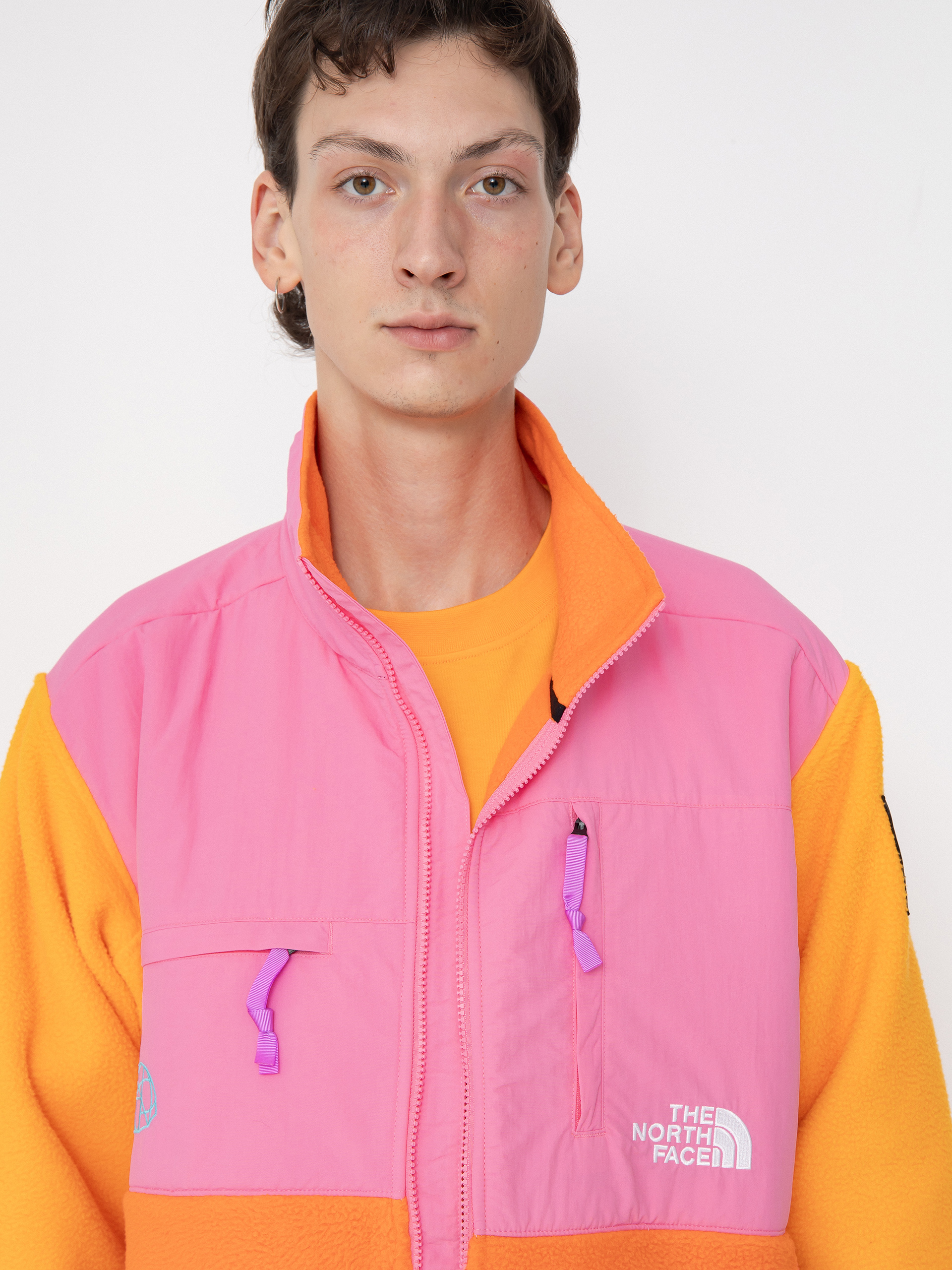 The North Face X Yinka Ilori Retro Denali Jacke (red orange/apricot glaz)