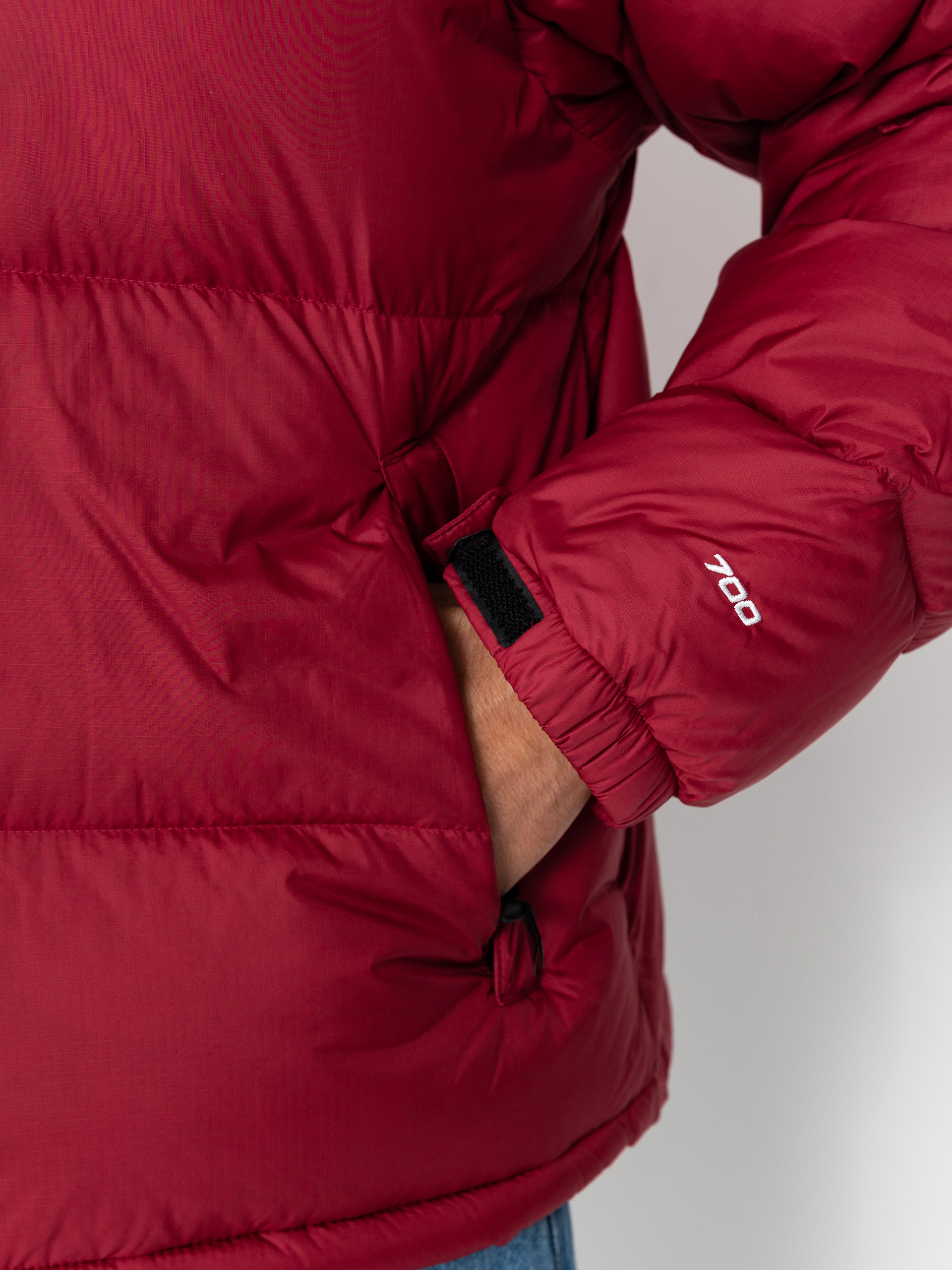 The North Face 1996 Retro Nuptse Jacke (beetroot/tnf black)