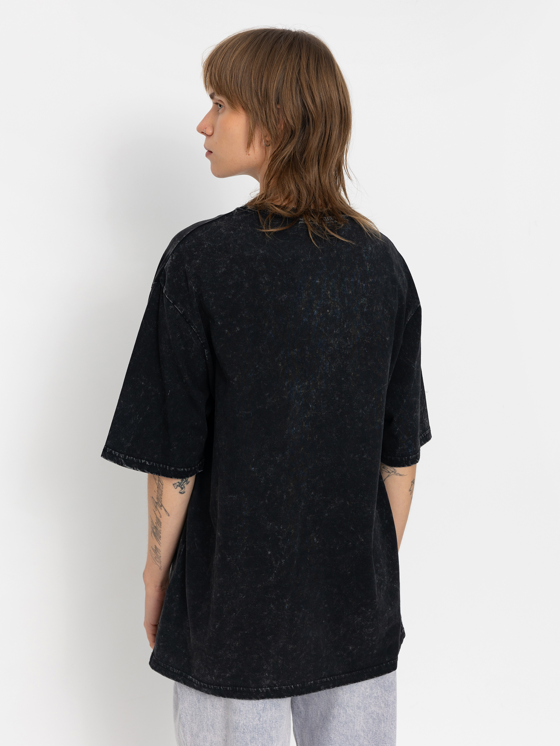 Santa Cruz Ornate Dot Front Oversized Wmn T-Shirt (black acid wash)
