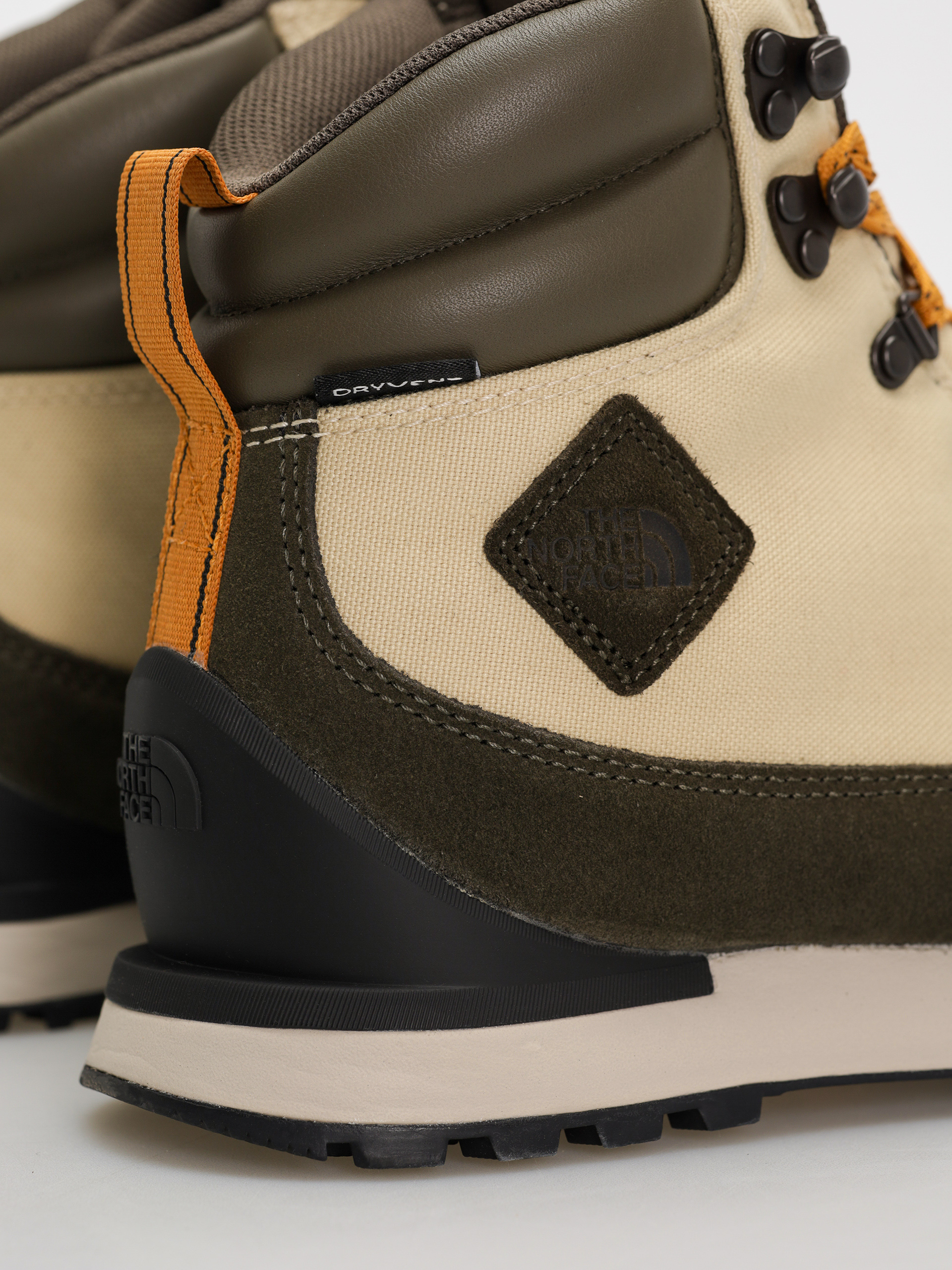 The North Face Back To Berkeley Iv Textile Wp Schuhe (gravel/new taupe green)