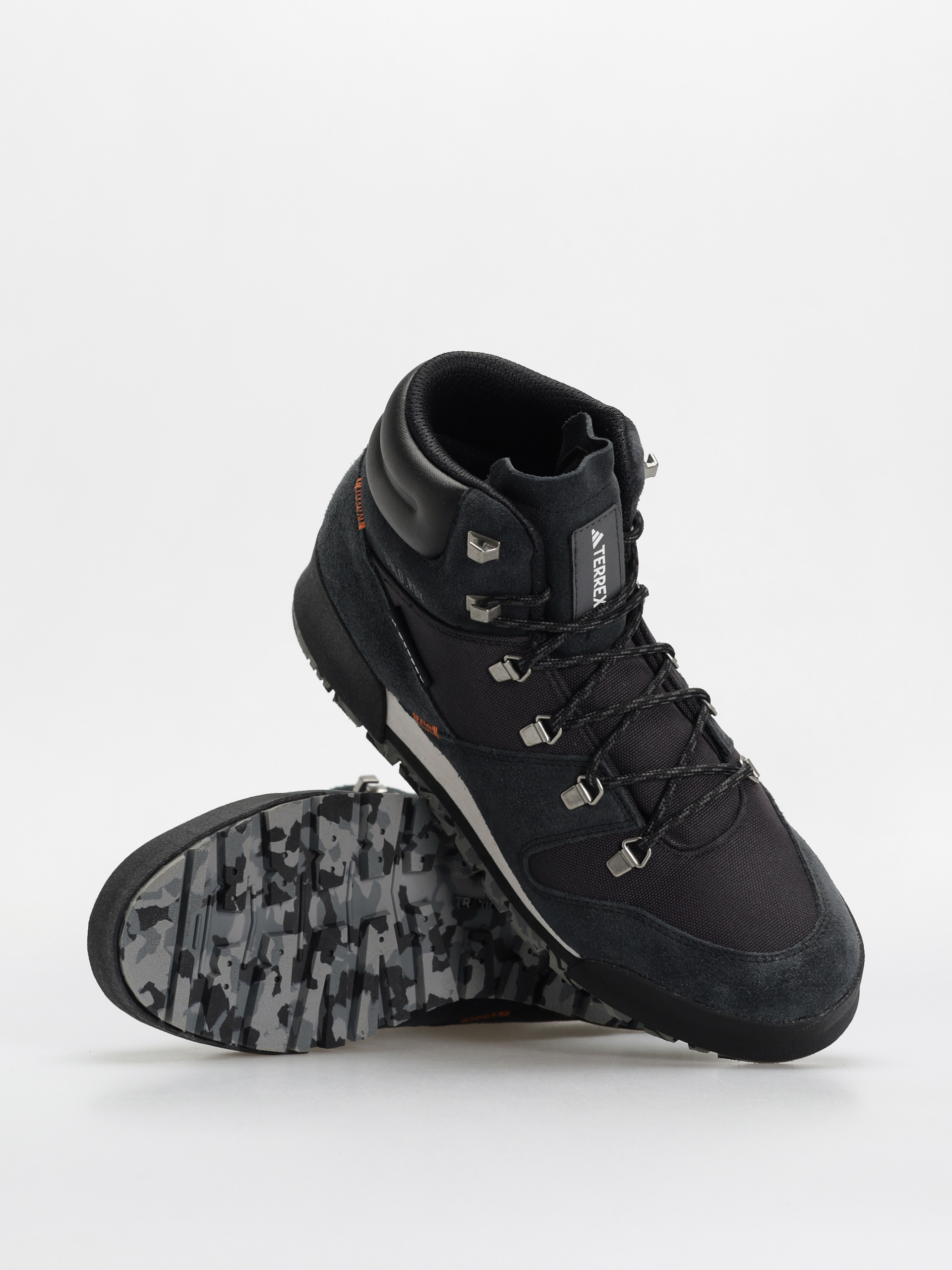 adidas Terrex Snowpitch C. Shoes (cblack/cblack/seimor)