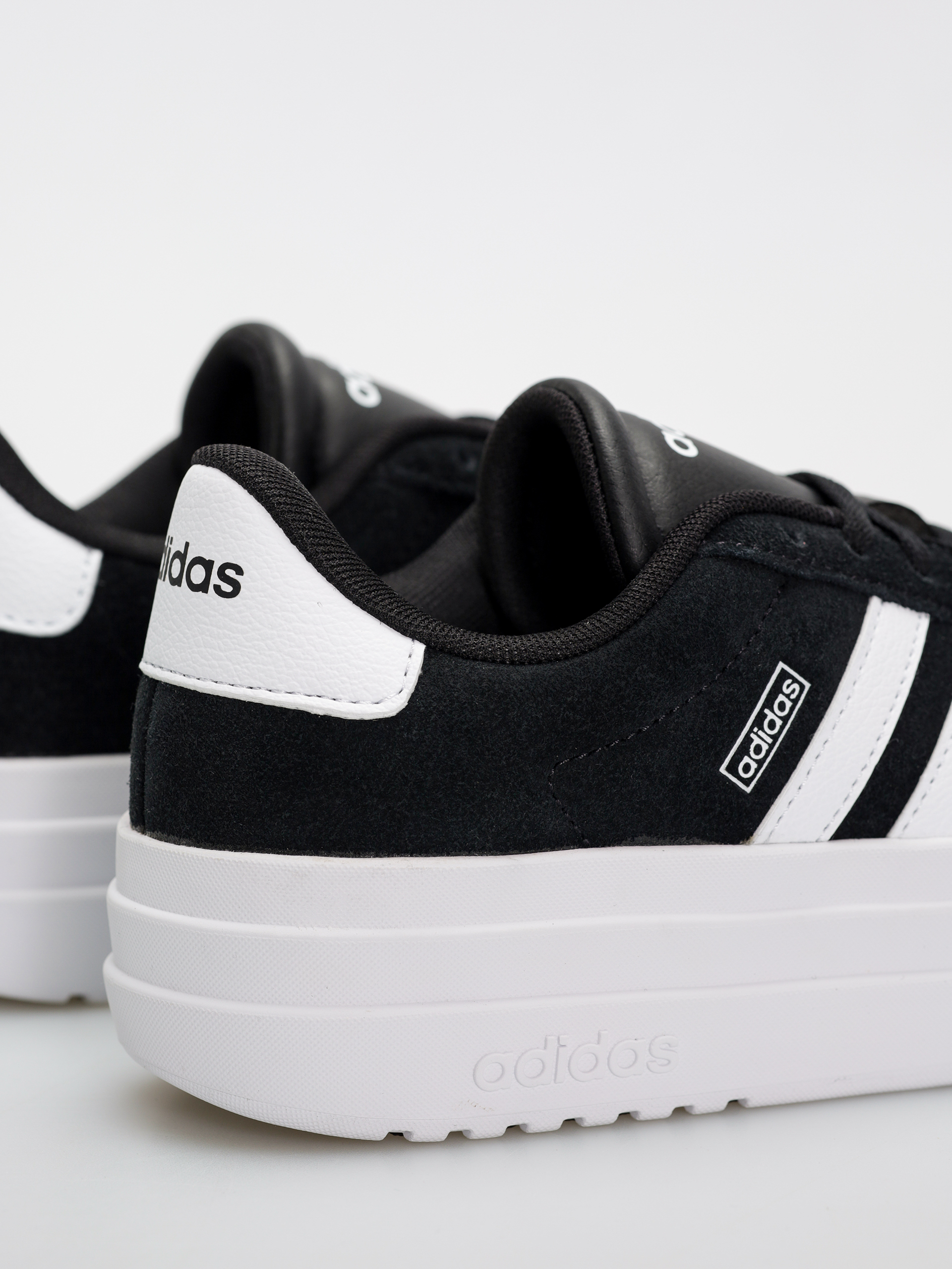 adidas Vl Court Bold Wmn Shoes (cblack/ftwwht/ftwwht)