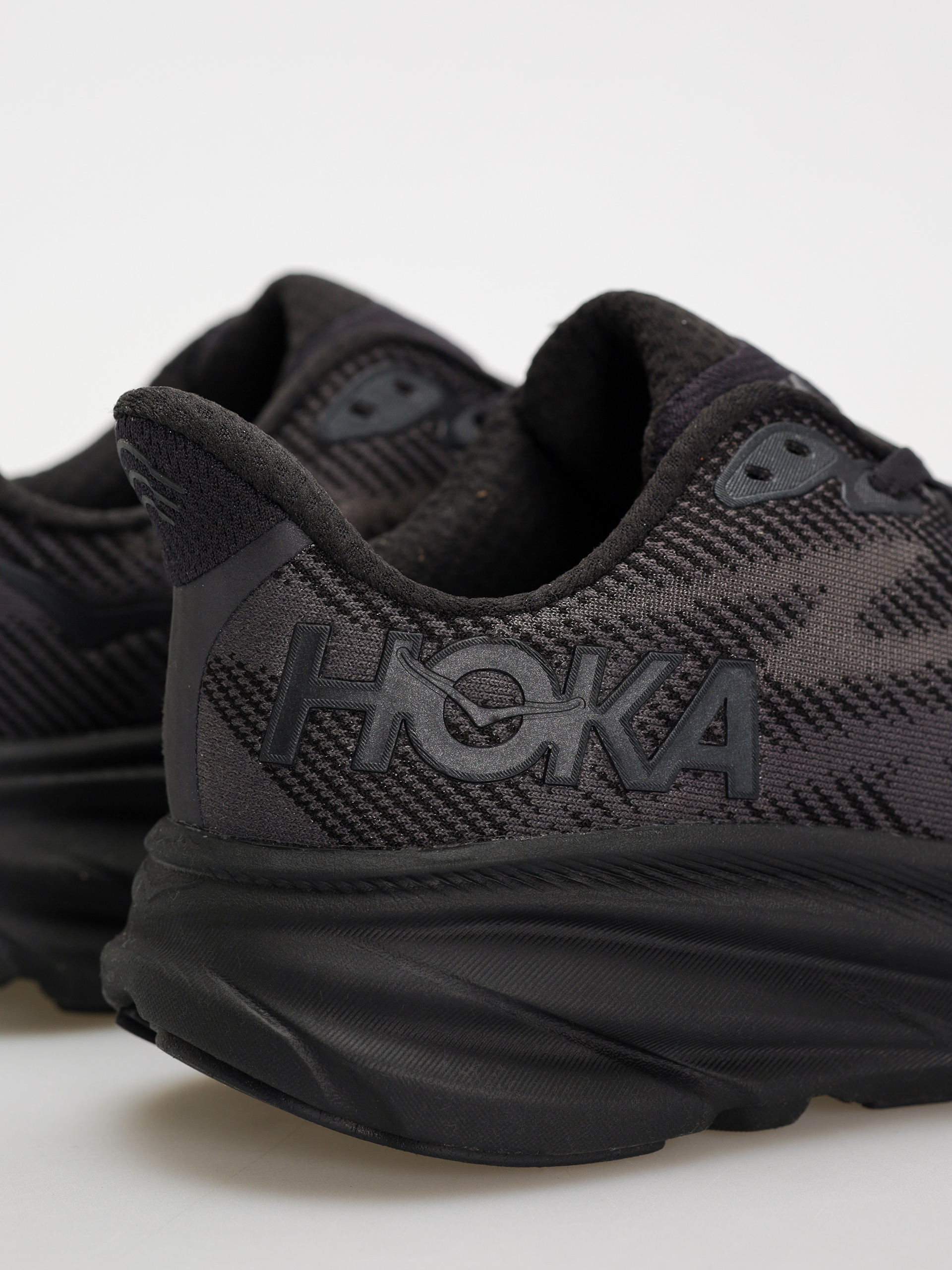 Hoka Clifton 9 Wmn Shoes (black/black)