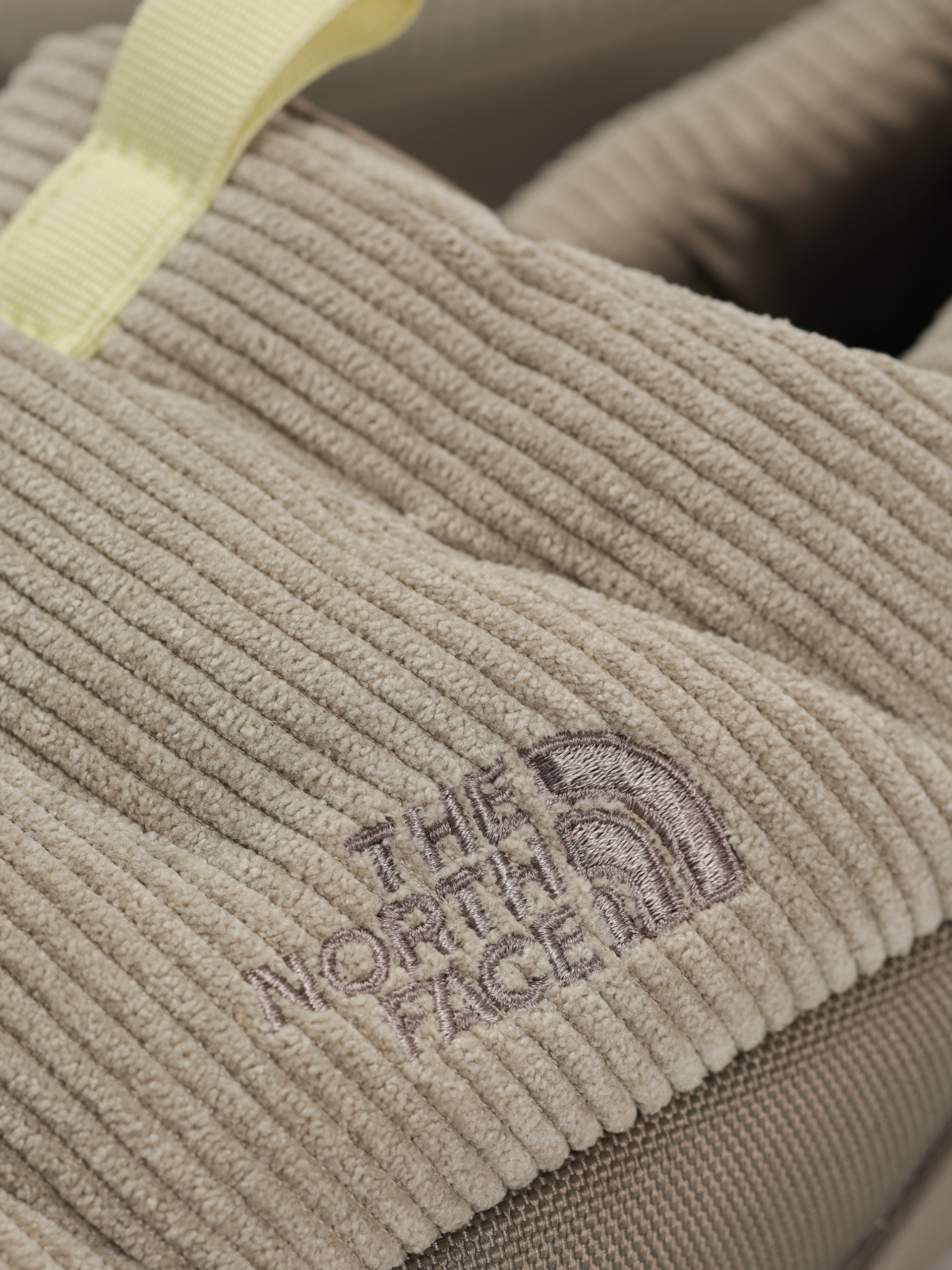 The North Face Nuptse Mule Corduroy Schuhe (clay grey/cavern grey)