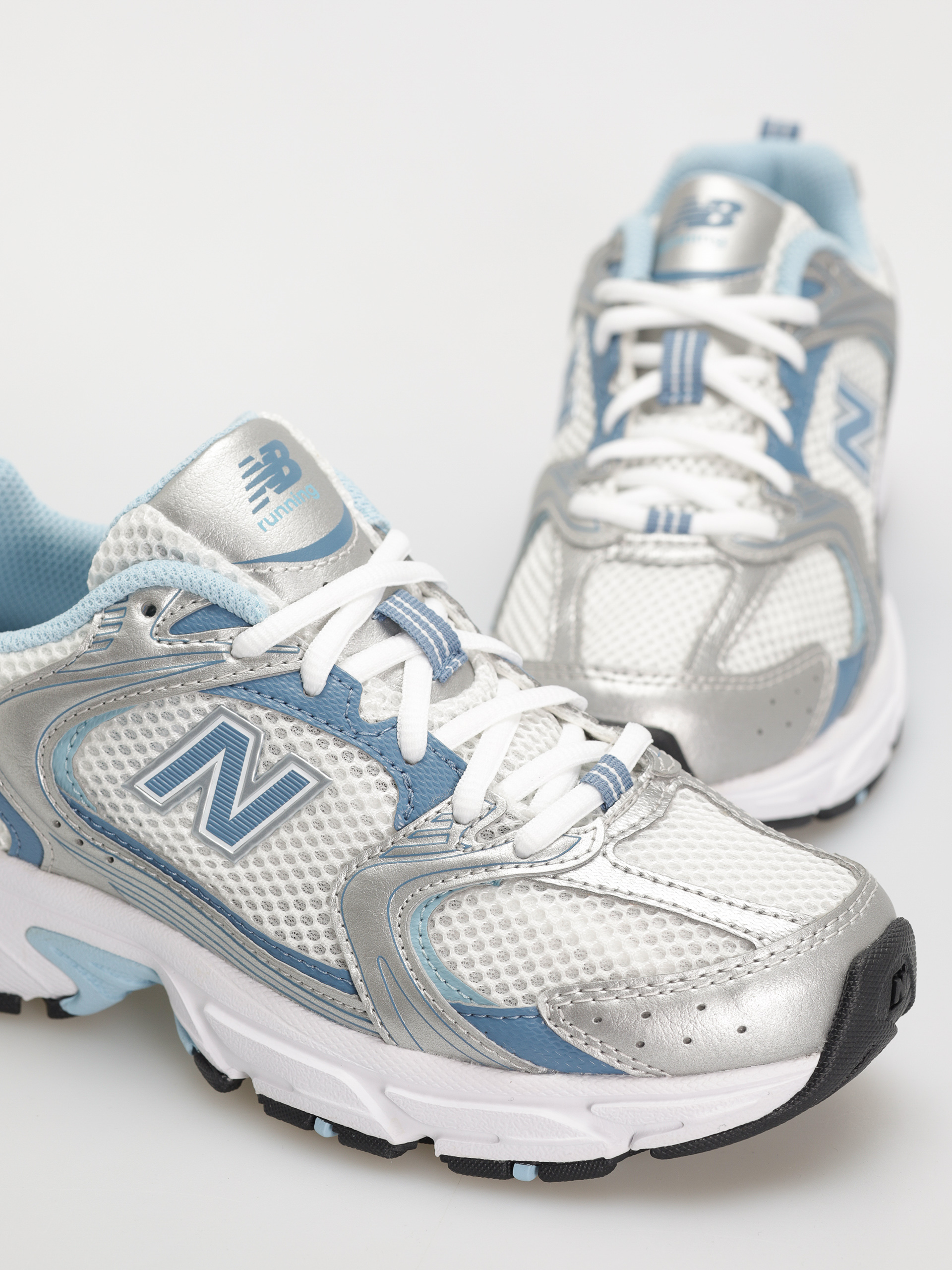 New Balance 530 Shoes (reflection)