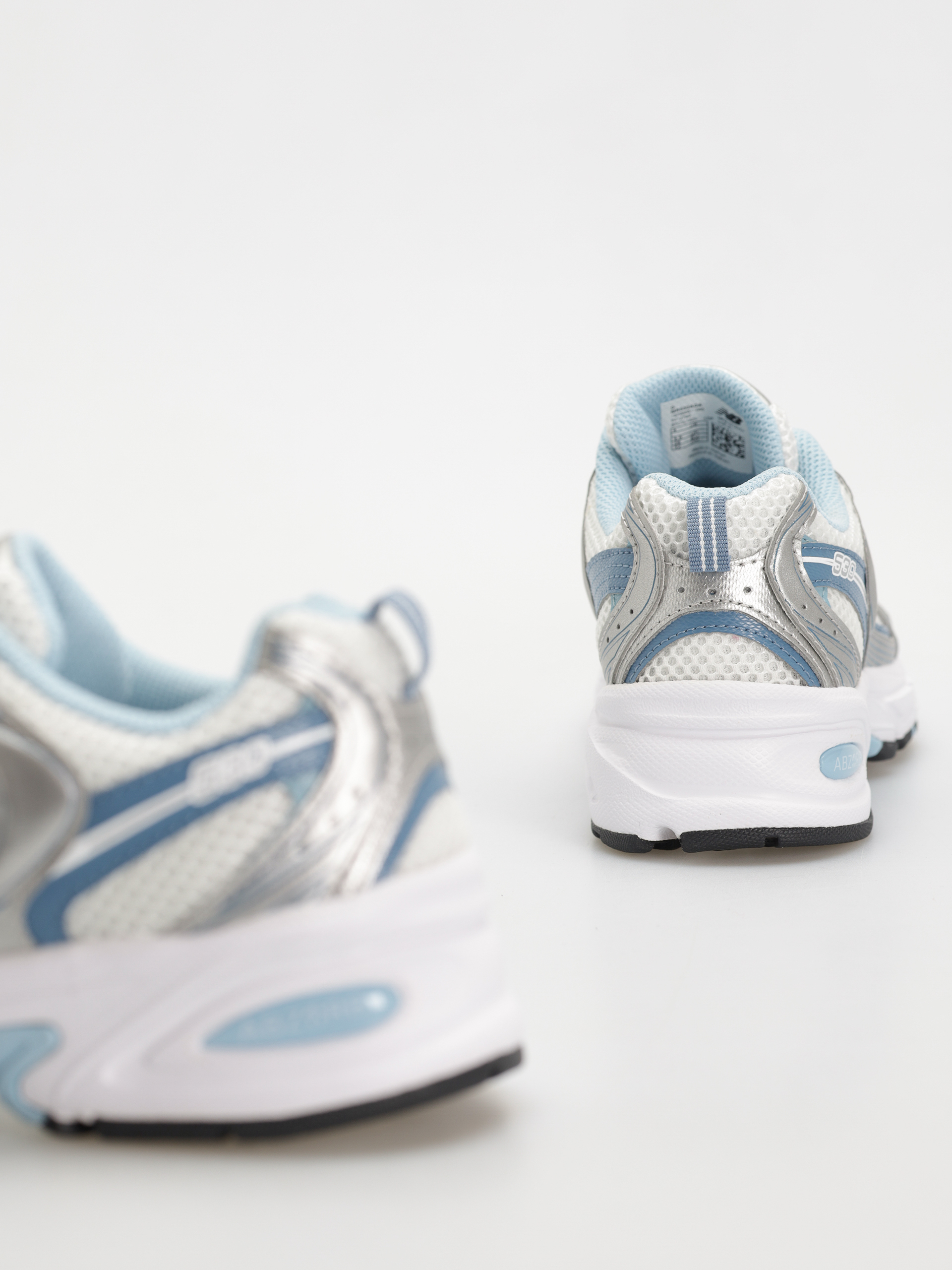 New Balance 530 Shoes (reflection)