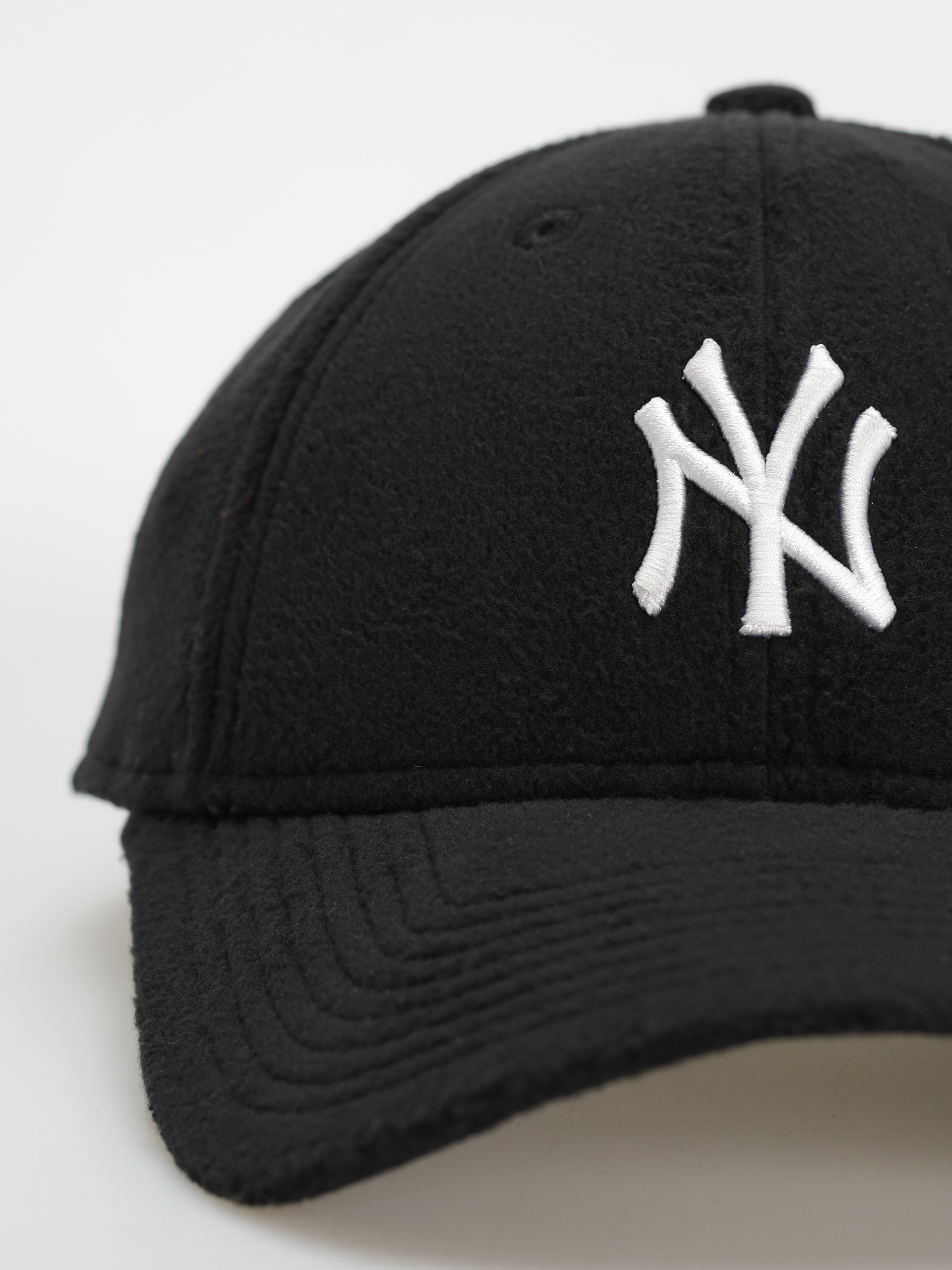 New Era Cosy 9Forty New York Yankees Wmn Cap (black/white)