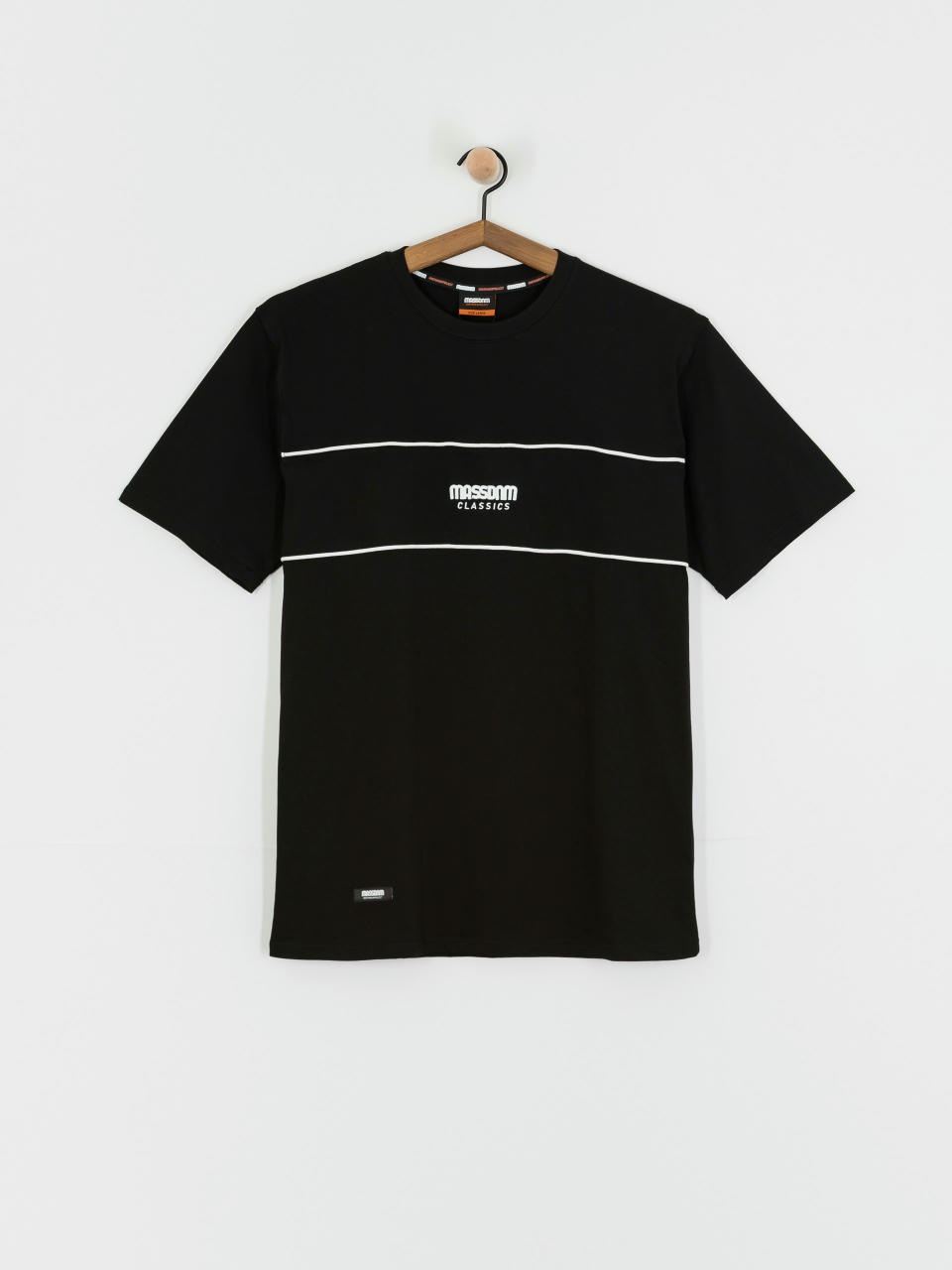 MassDnm Classic Cut T-shirt (black)