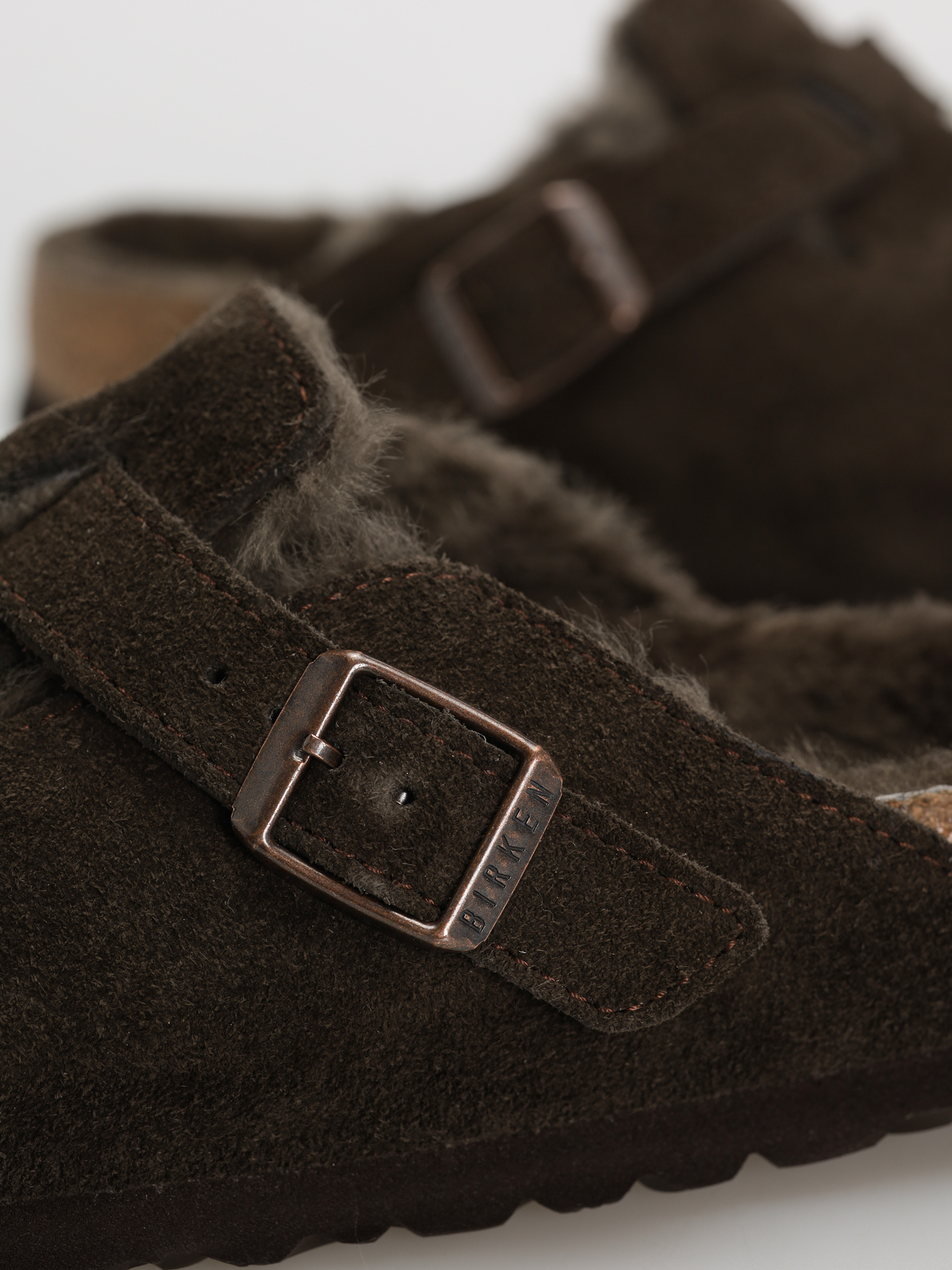 Birkenstock Boston Shearling Suede Leather Fur Narrow Wmn Flip Flops (mocha)