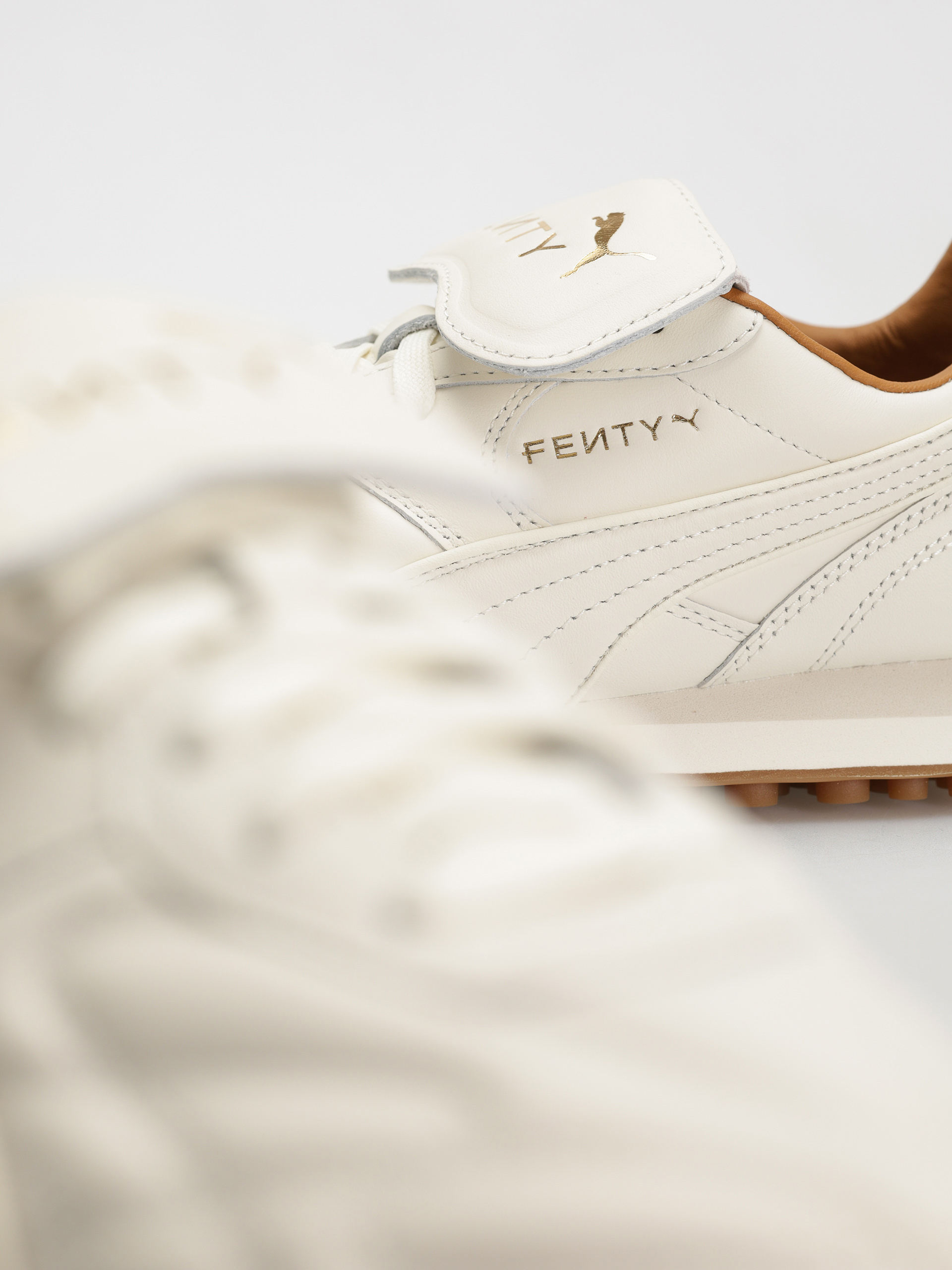 Puma X Fenty Avanti VL Shoes (warm white)