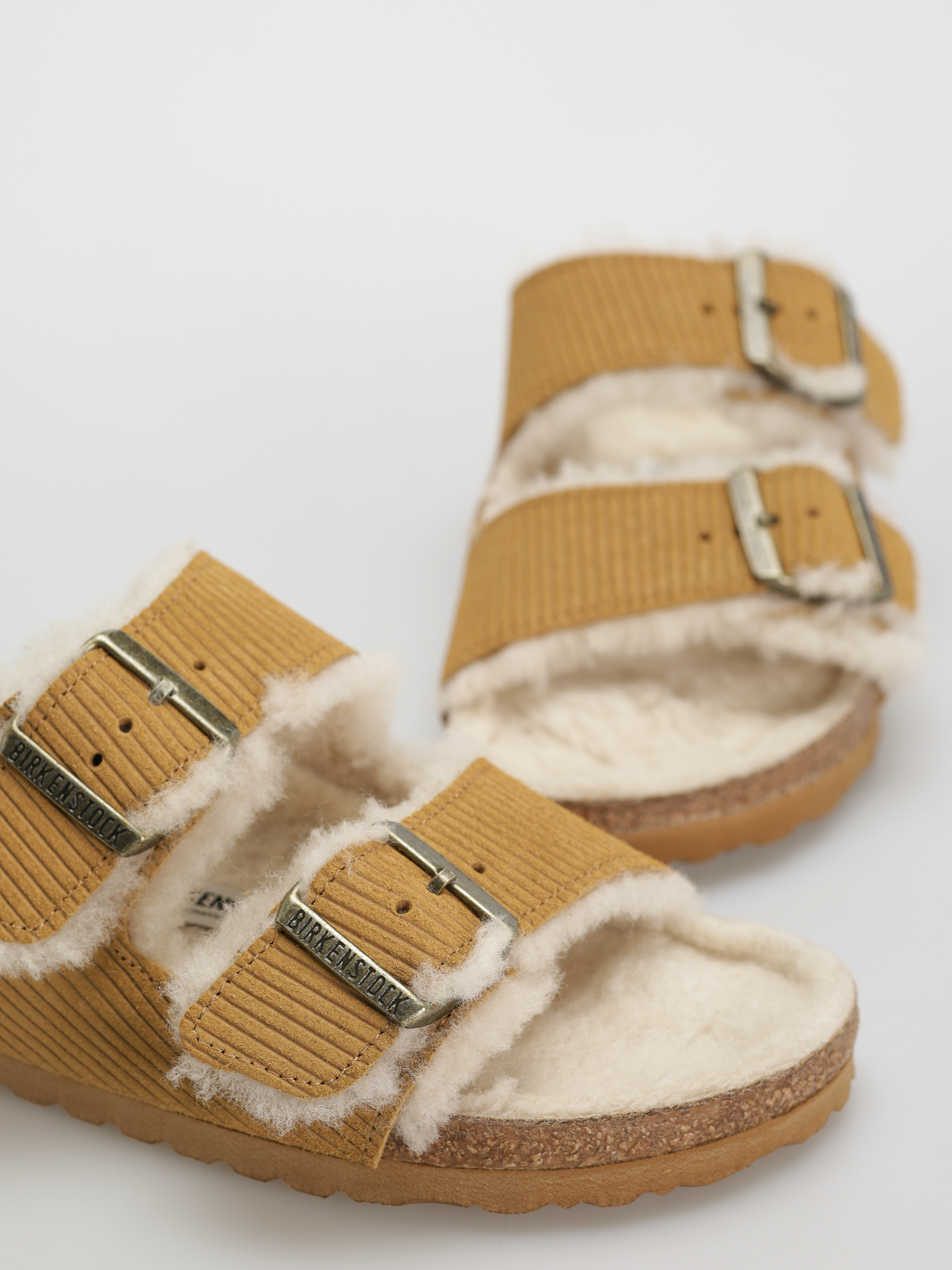 Birkenstock Arizona Fell Suede Leather Fur Narrow Wmn Flip Flops (corduroy cork brown)