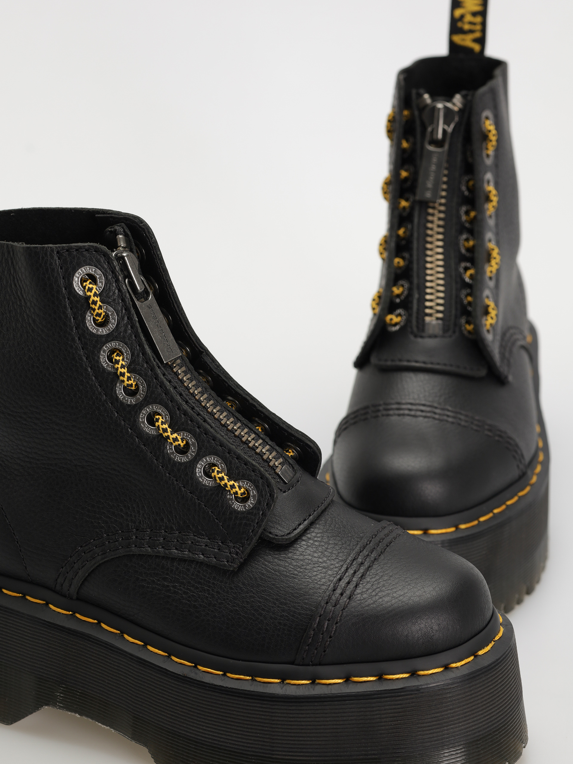 Dr. Martens Sinclair Max Wmn Shoes (black pisa)